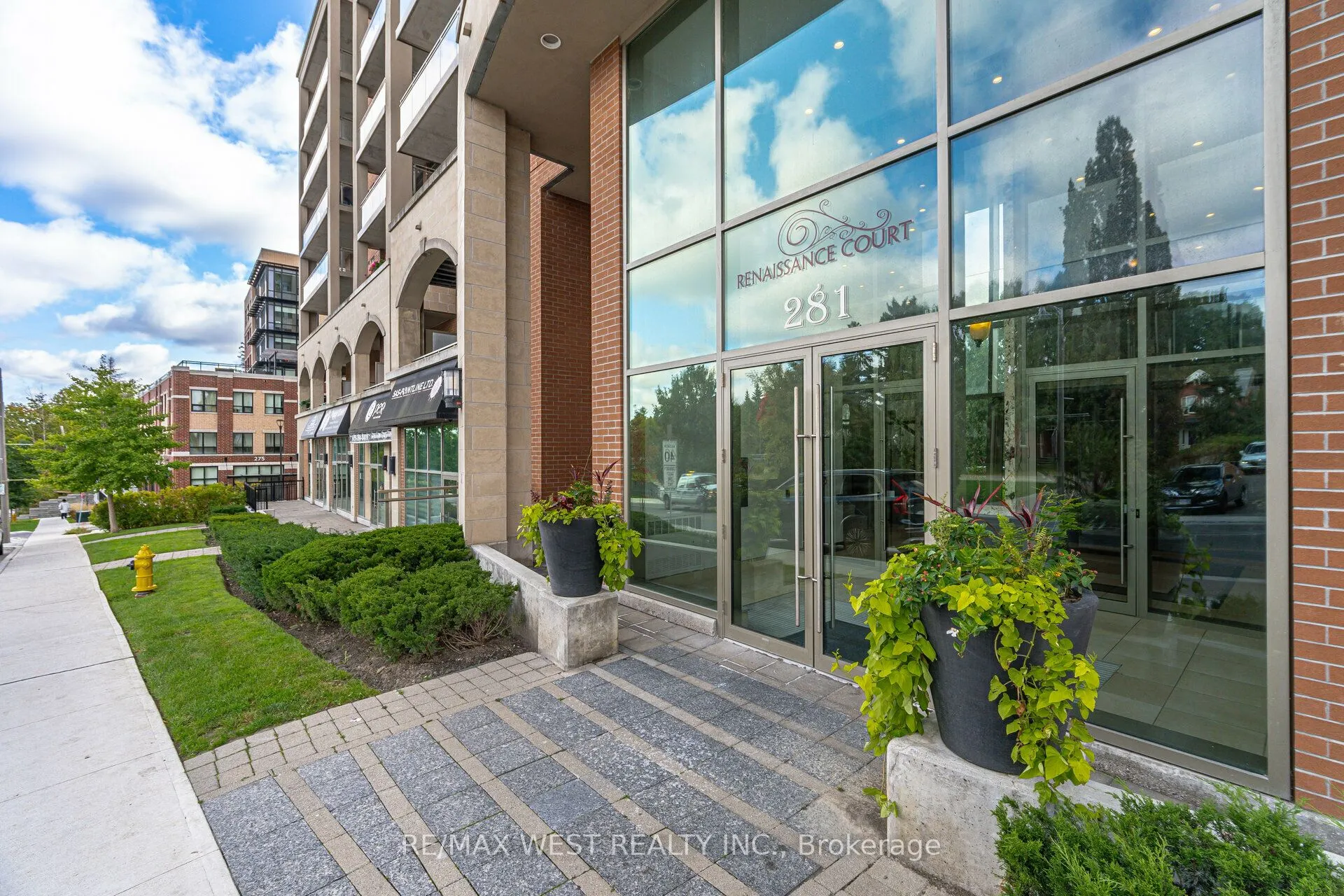 281 Woodbridge Avenue #509
