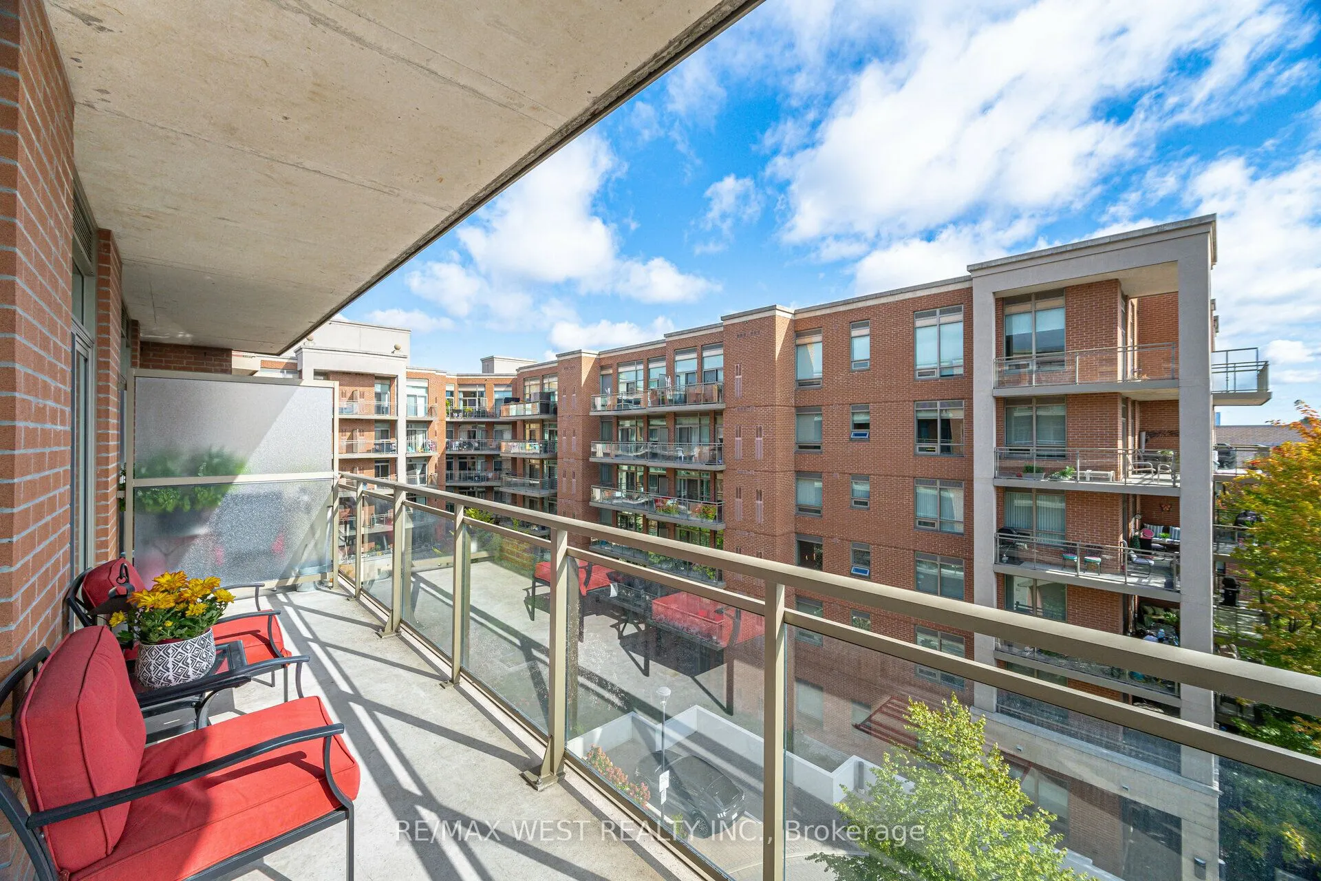 281 Woodbridge Avenue #509