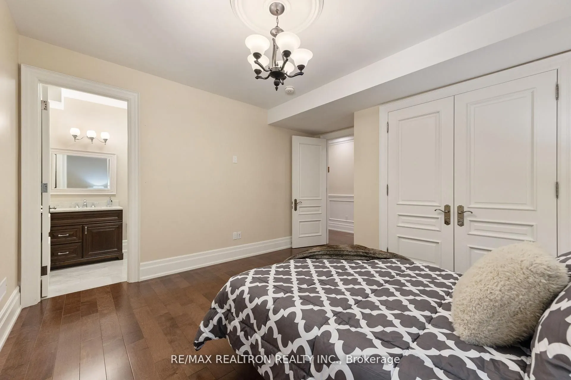 223 Crestwood Road