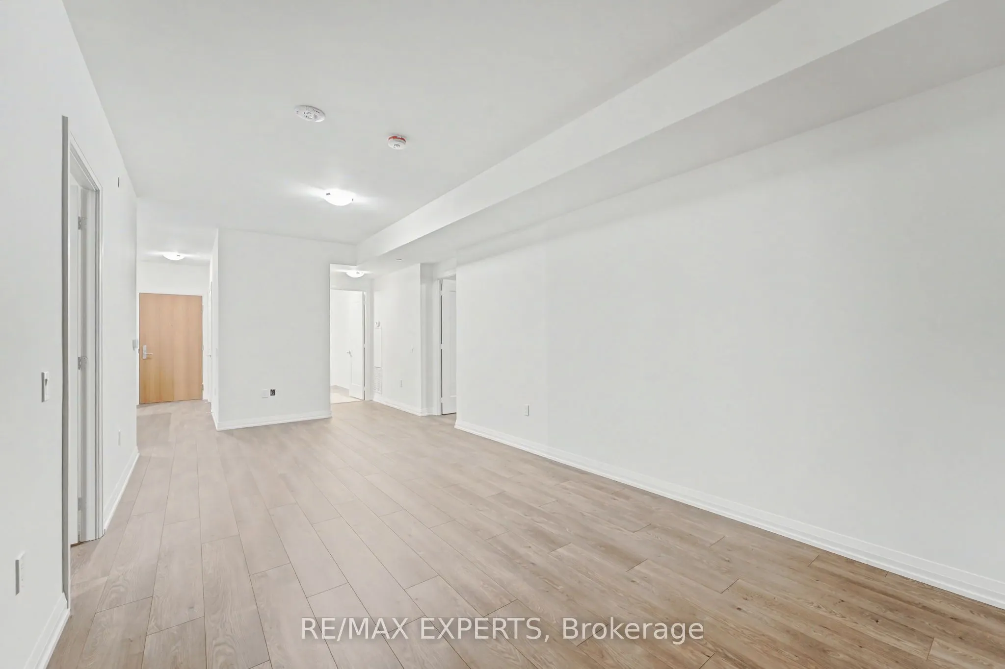 8960 Jane Street #421