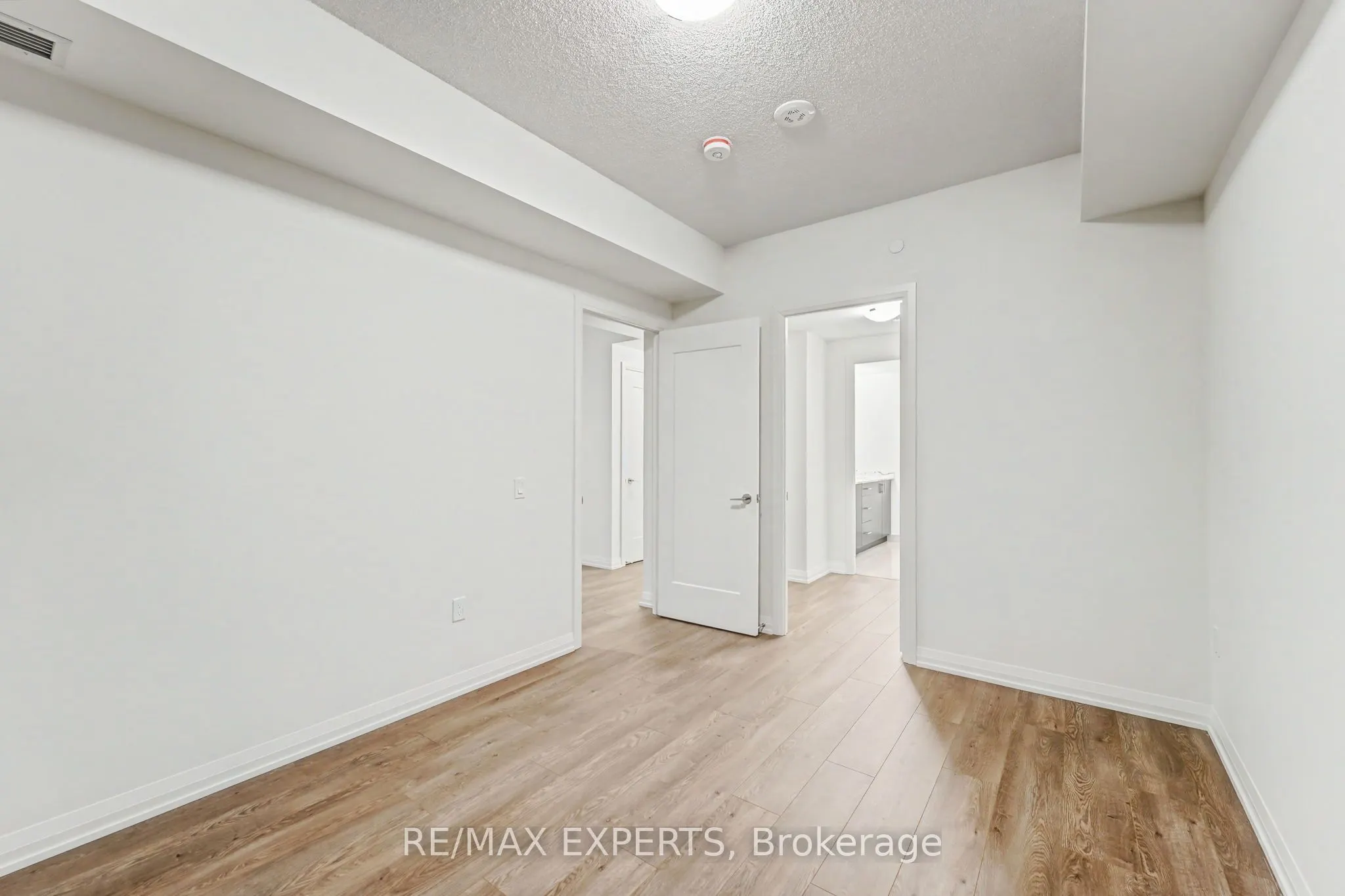 8960 Jane Street #421