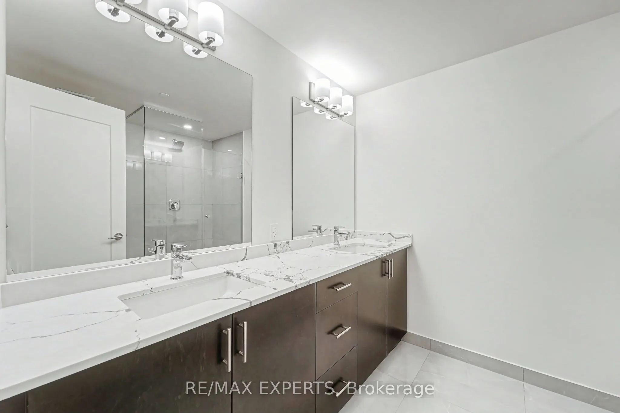 8960 Jane Street #421