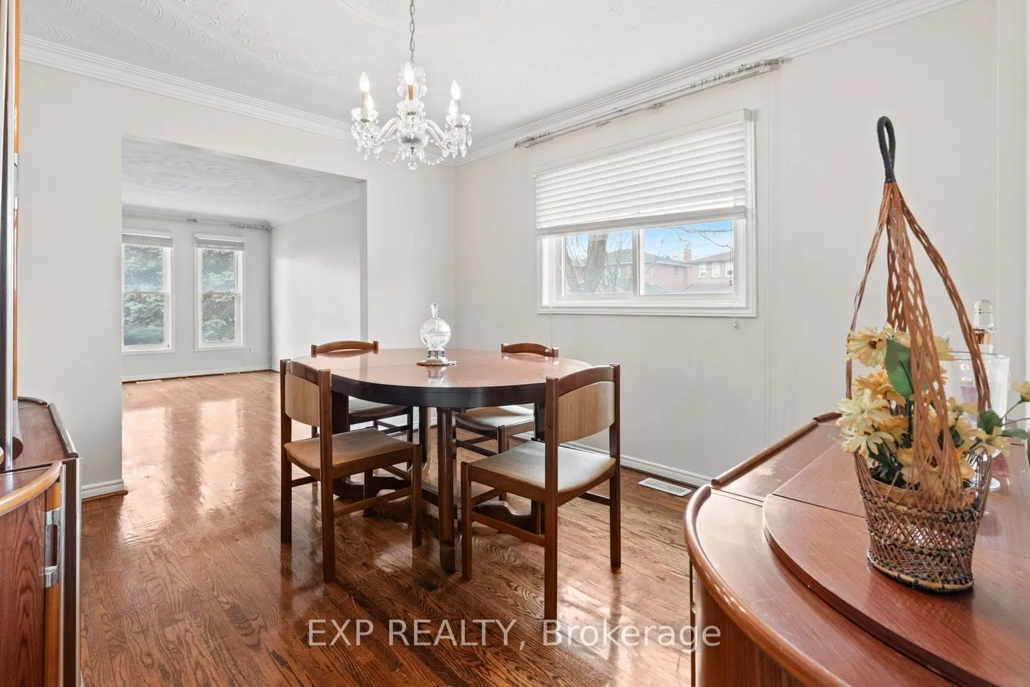 61 Dundee Crescent