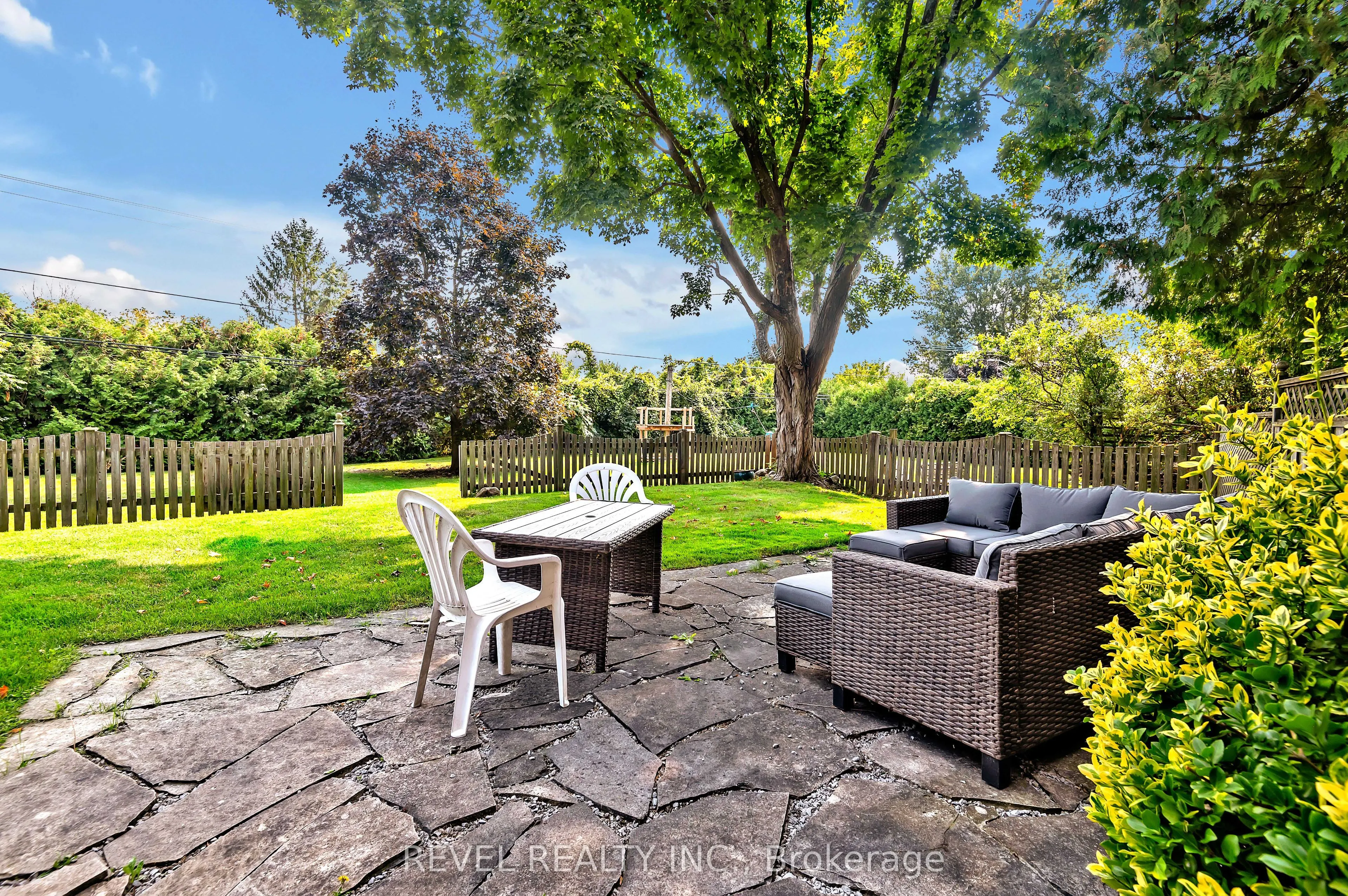 351 Hedge Road