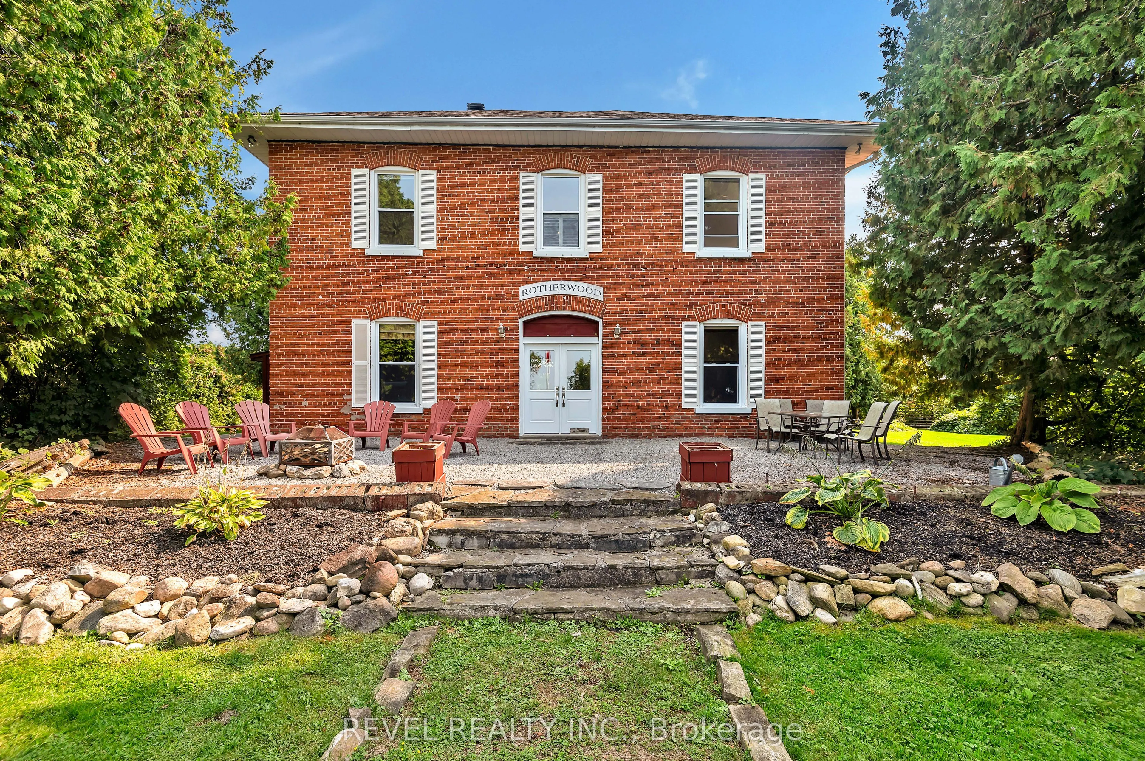 351 Hedge Road