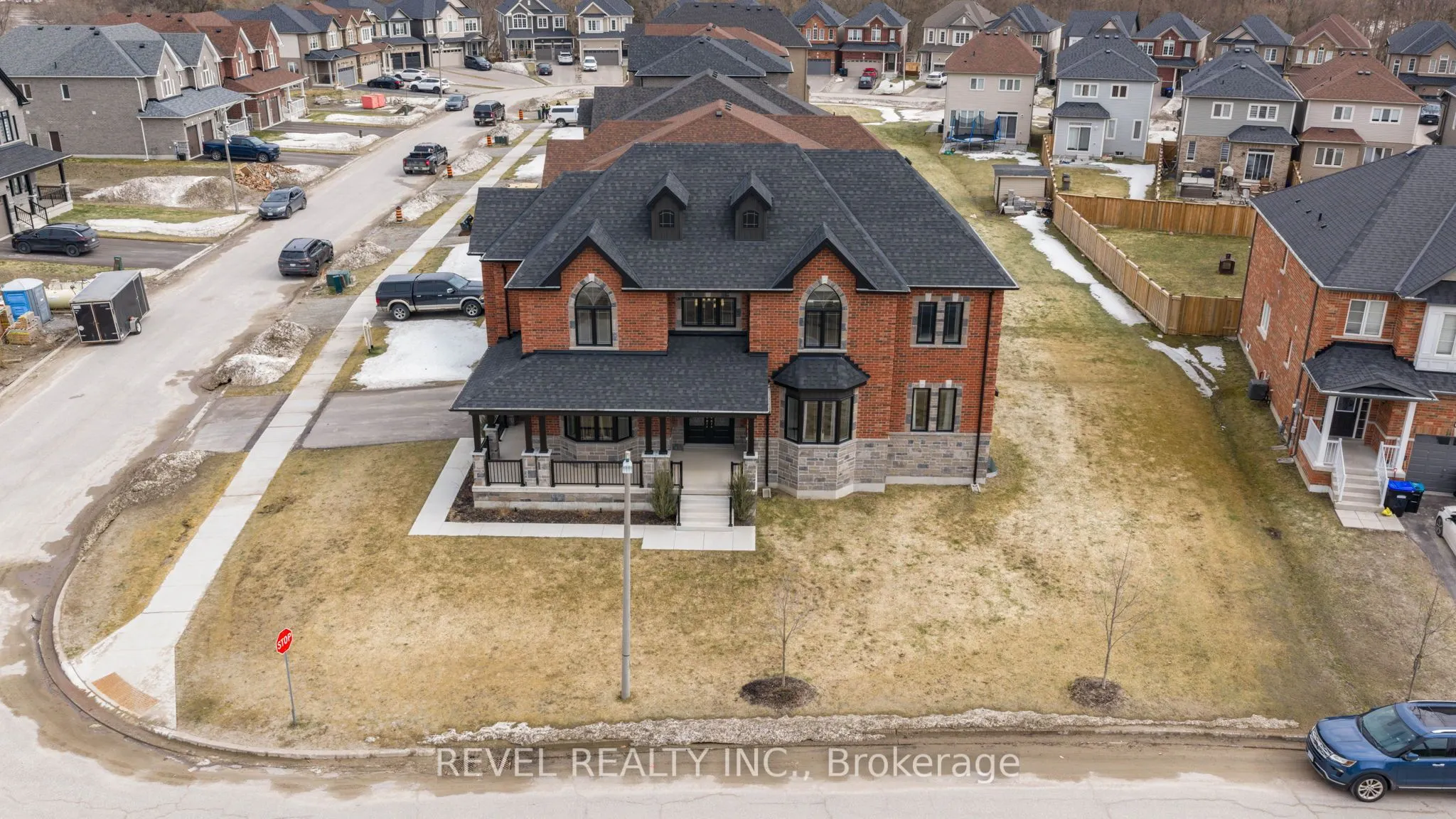 51 Wood Crescent