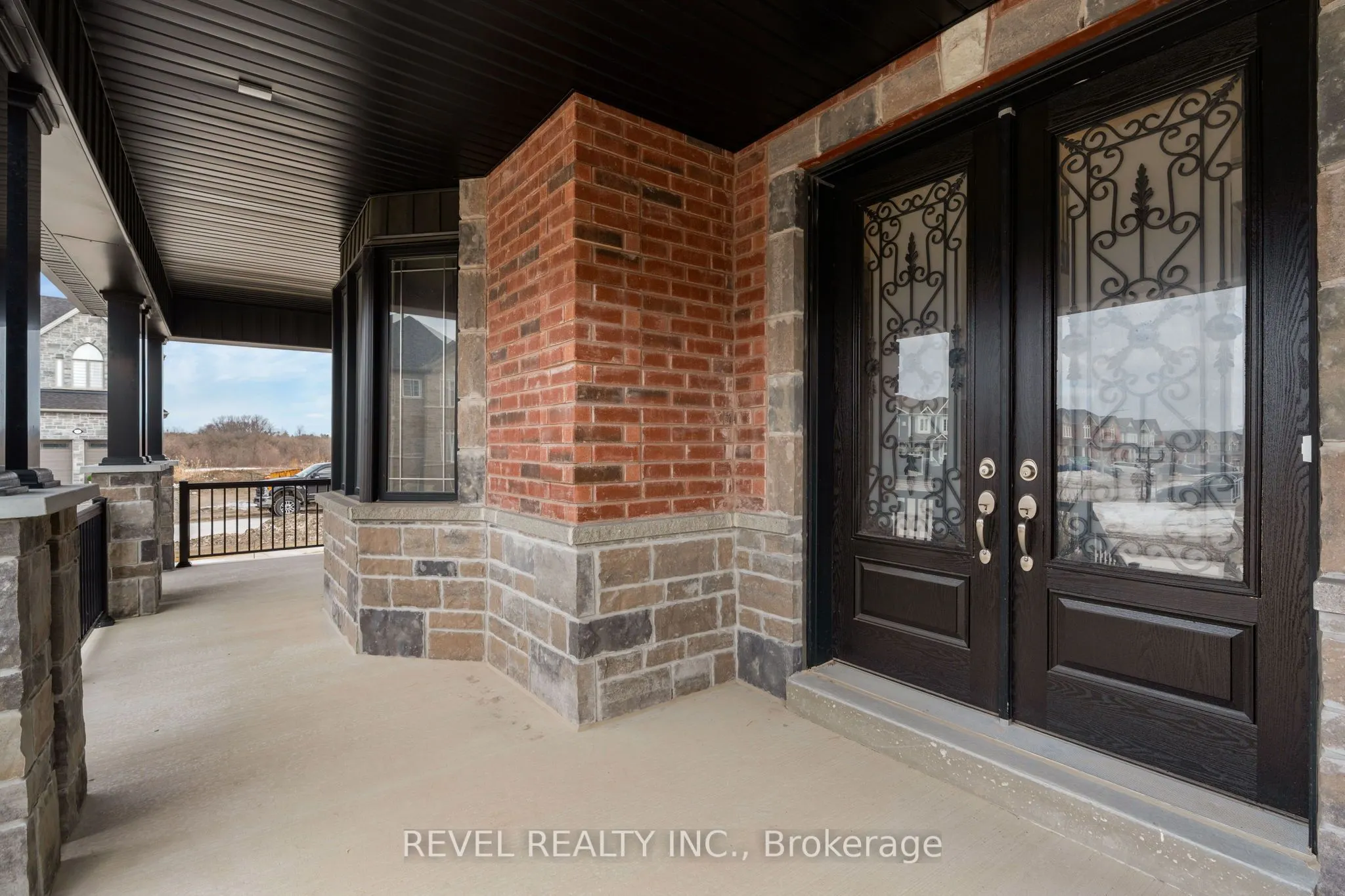 51 Wood Crescent