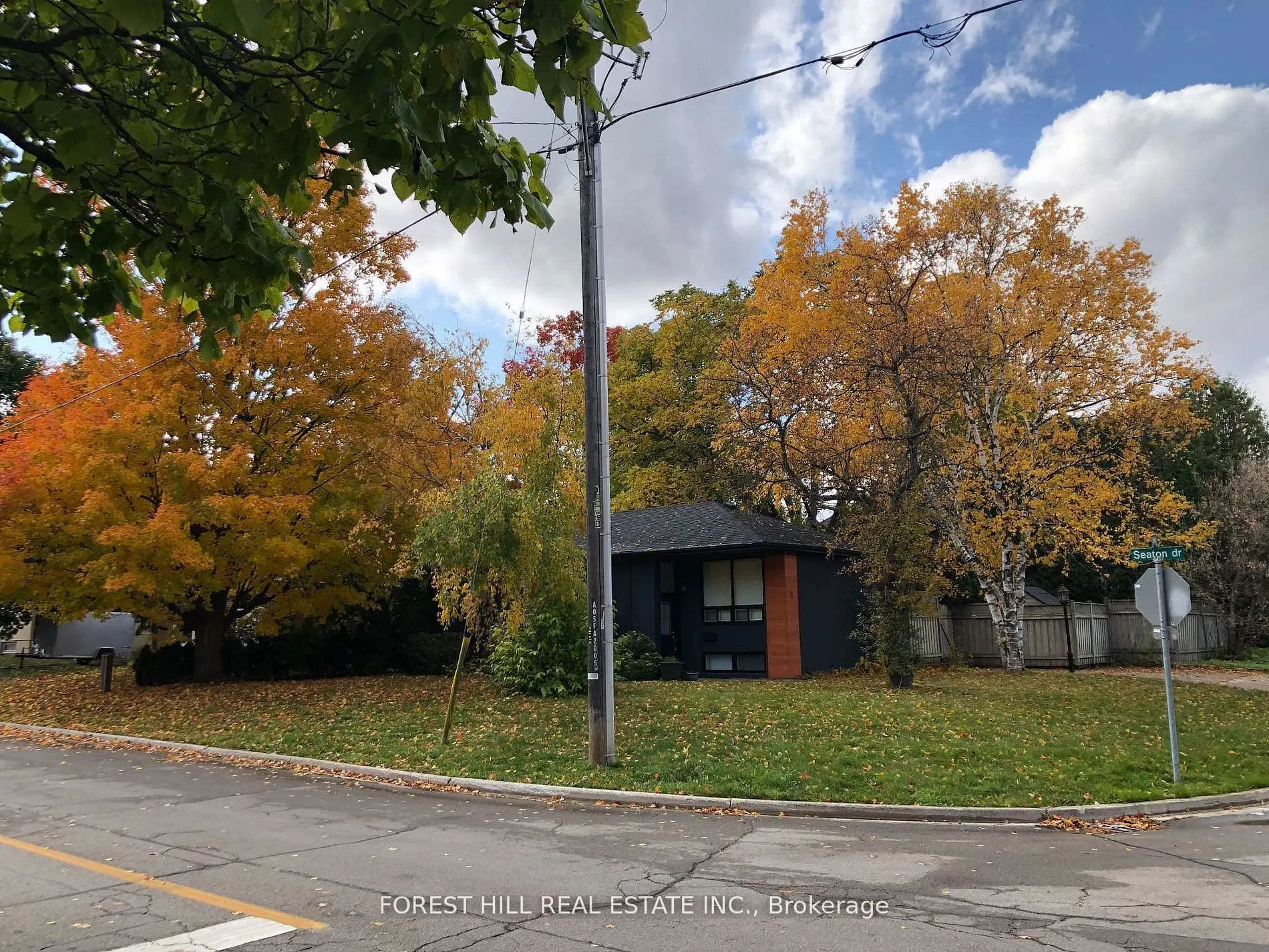 1 Willis Drive