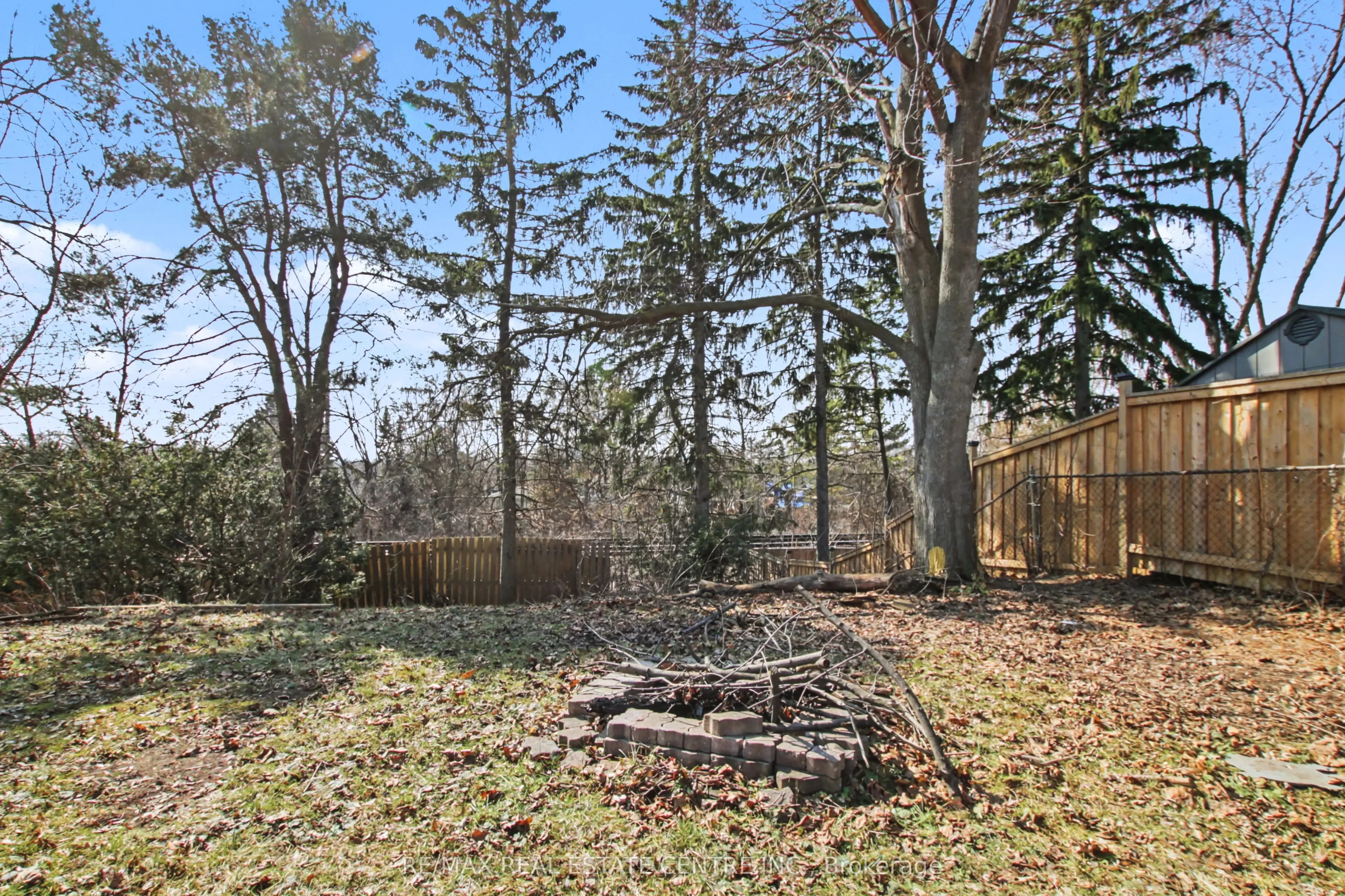 61 Romfield Circuit