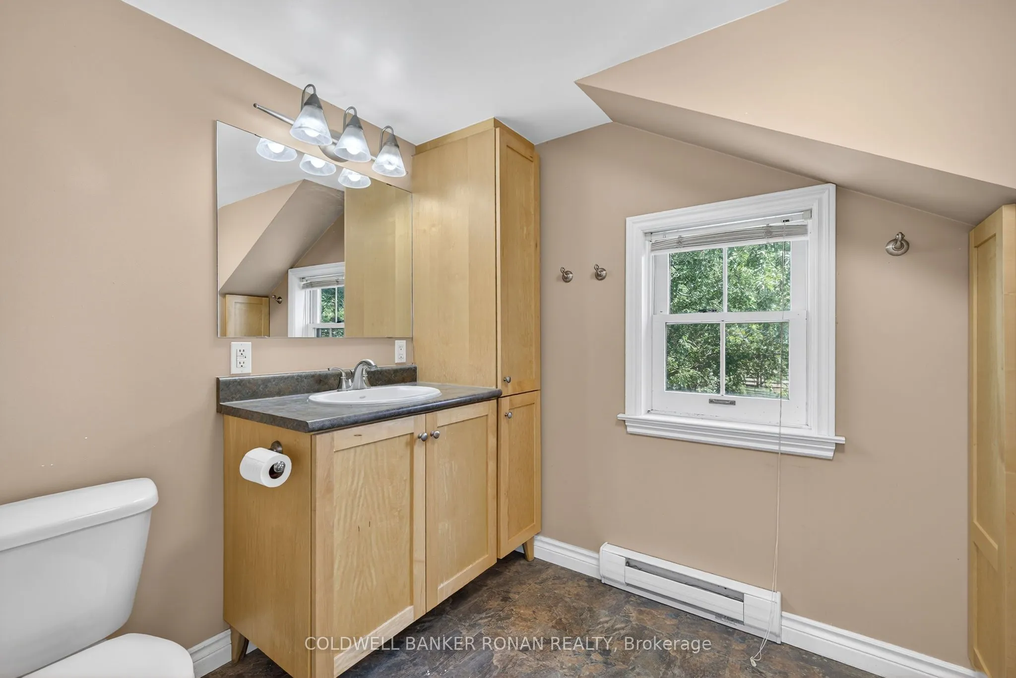 1604 Concession Rd 8