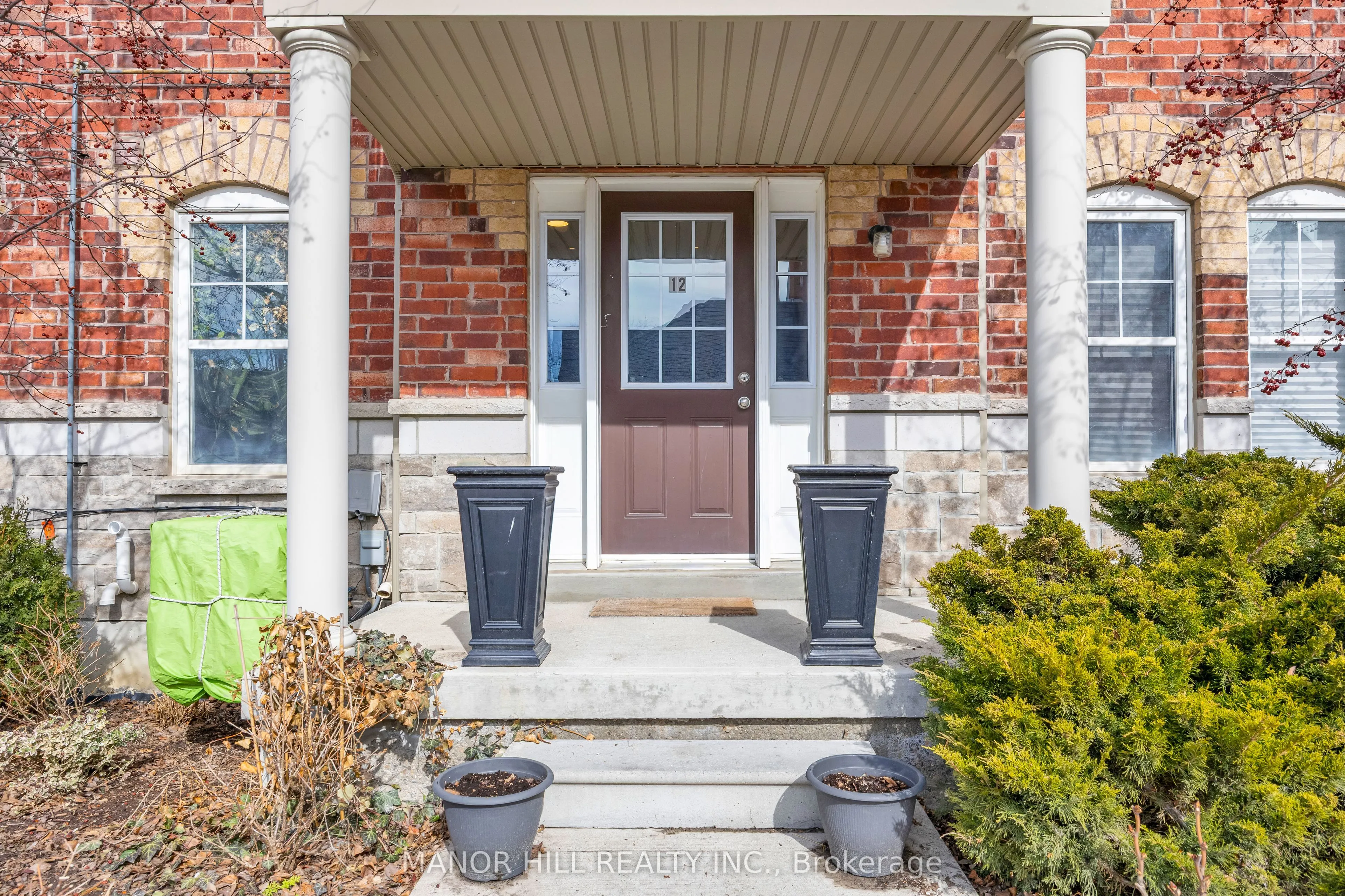 10 Porter Avenue W #12