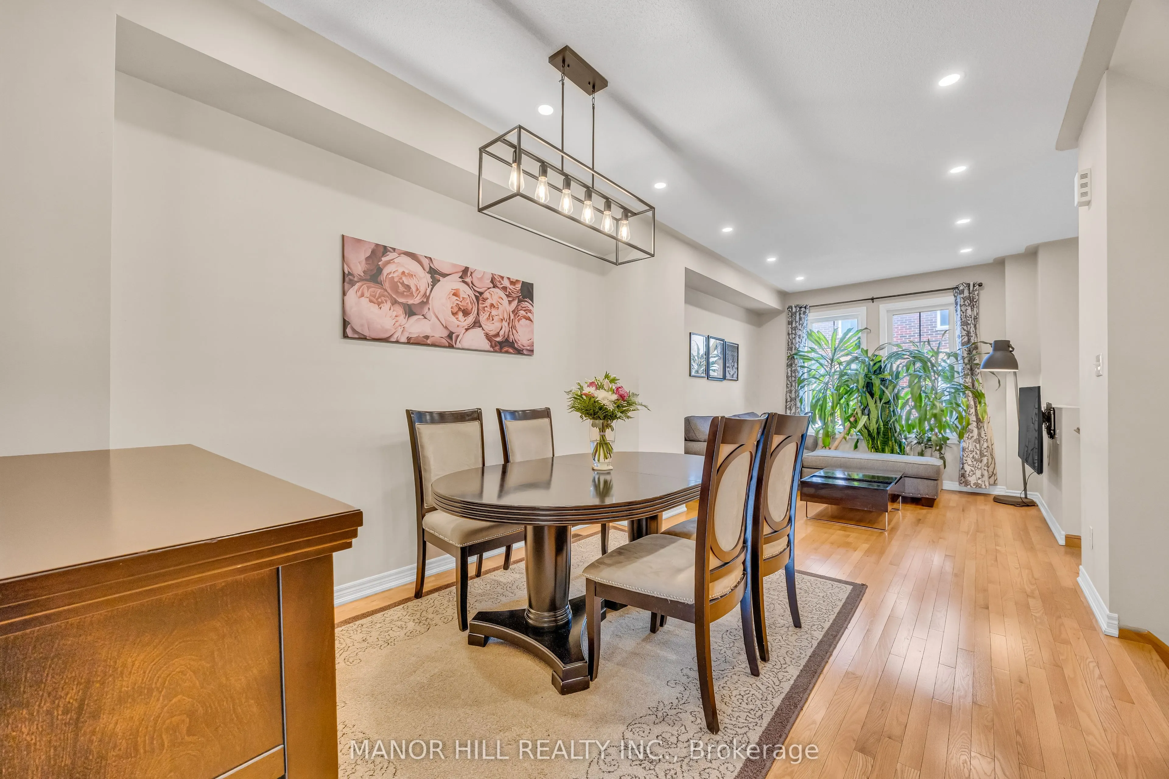 10 Porter Avenue W #12