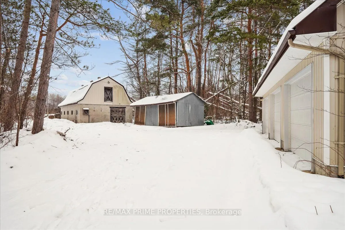3016 Cole Road