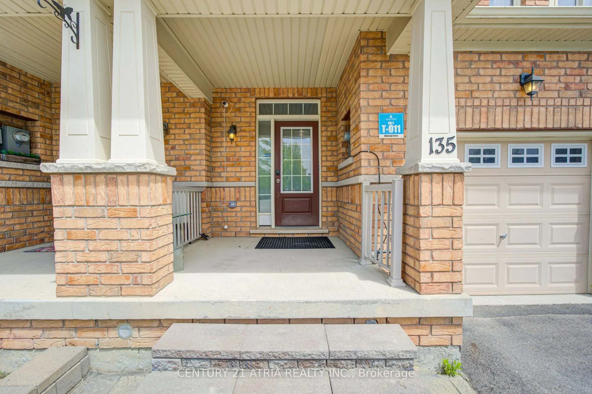 135 Windrow Street