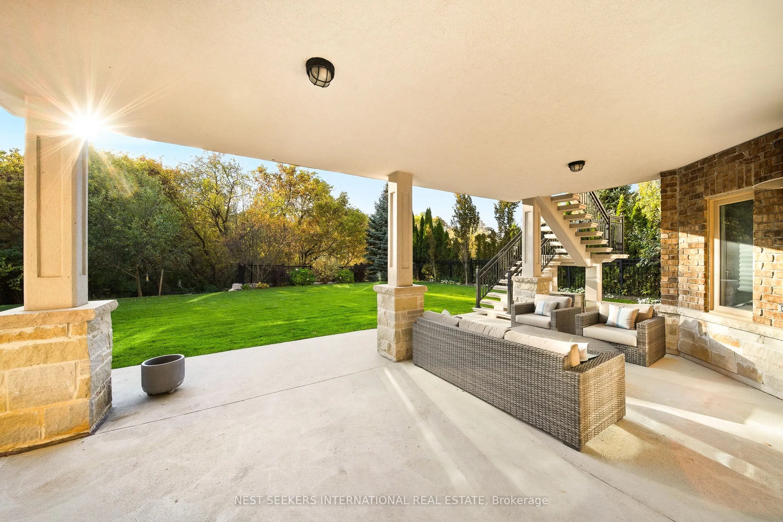 79 Grandvista Crescent