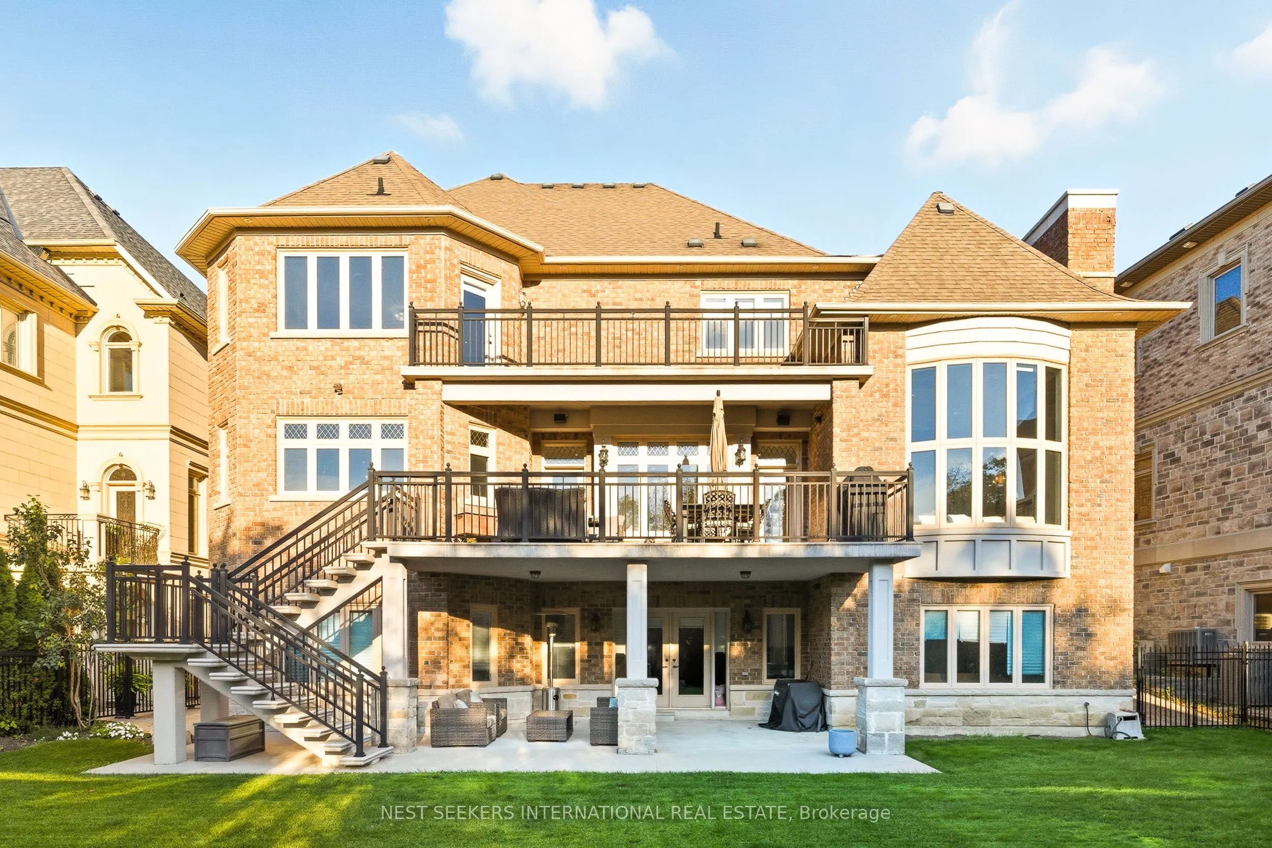 79 Grandvista Crescent
