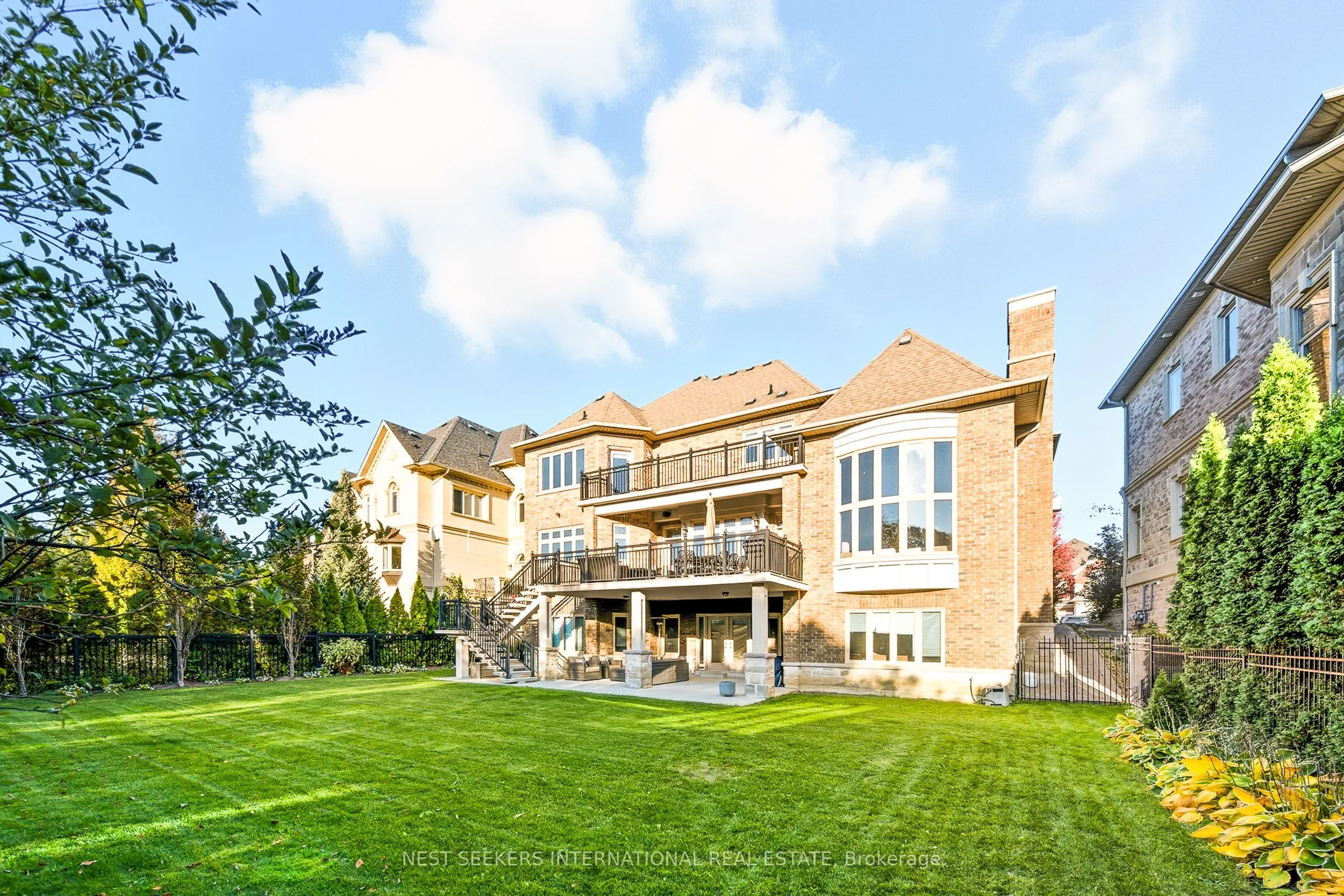 79 Grandvista Crescent