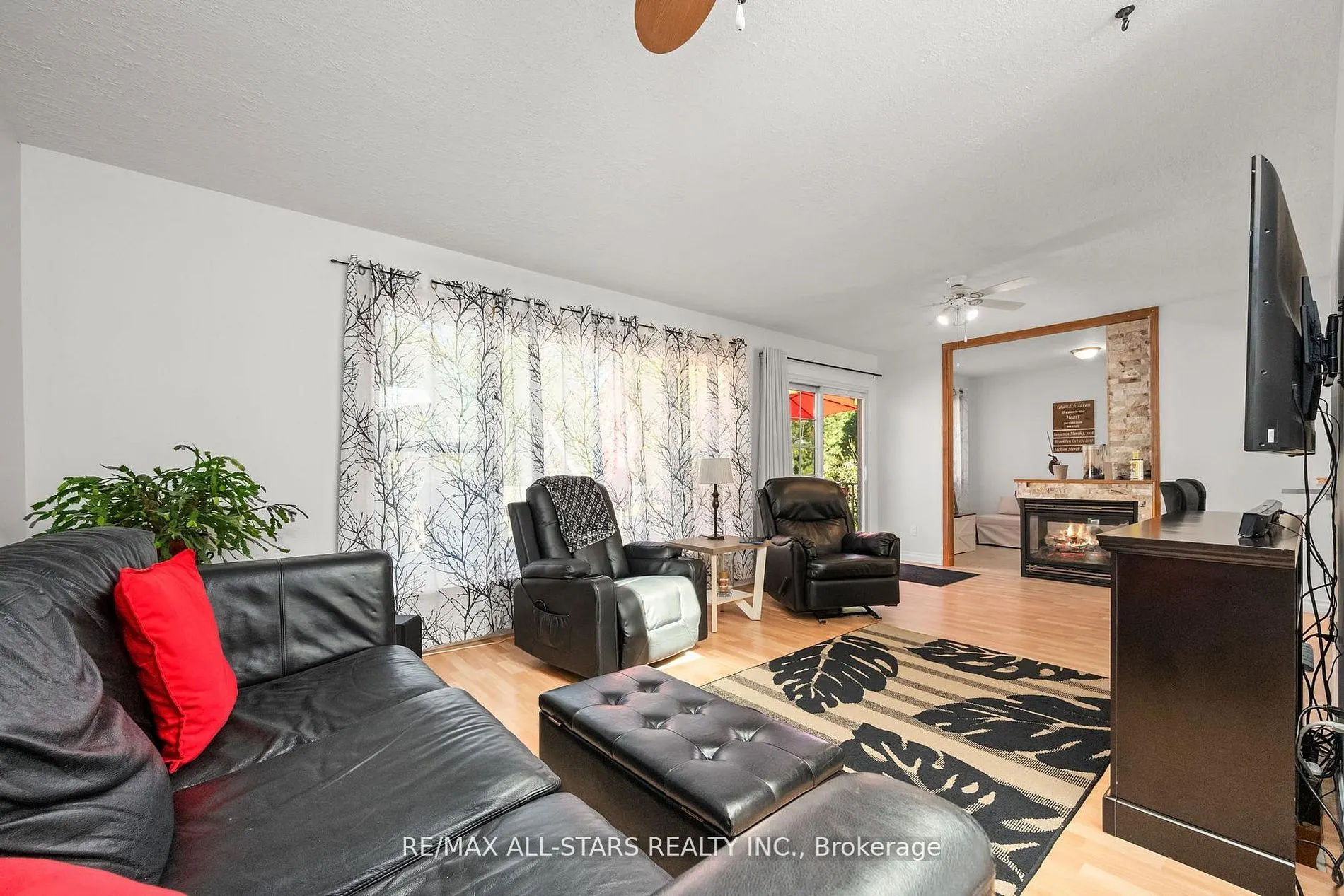 40 Riverglen Drive