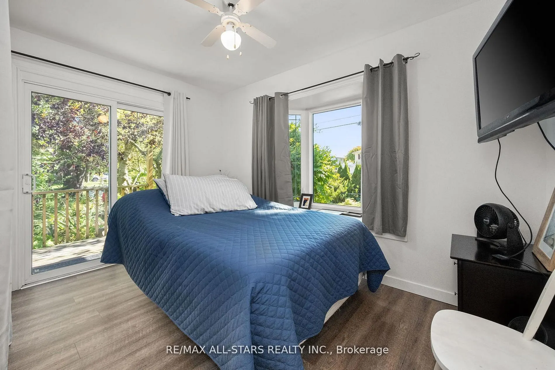 40 Riverglen Drive