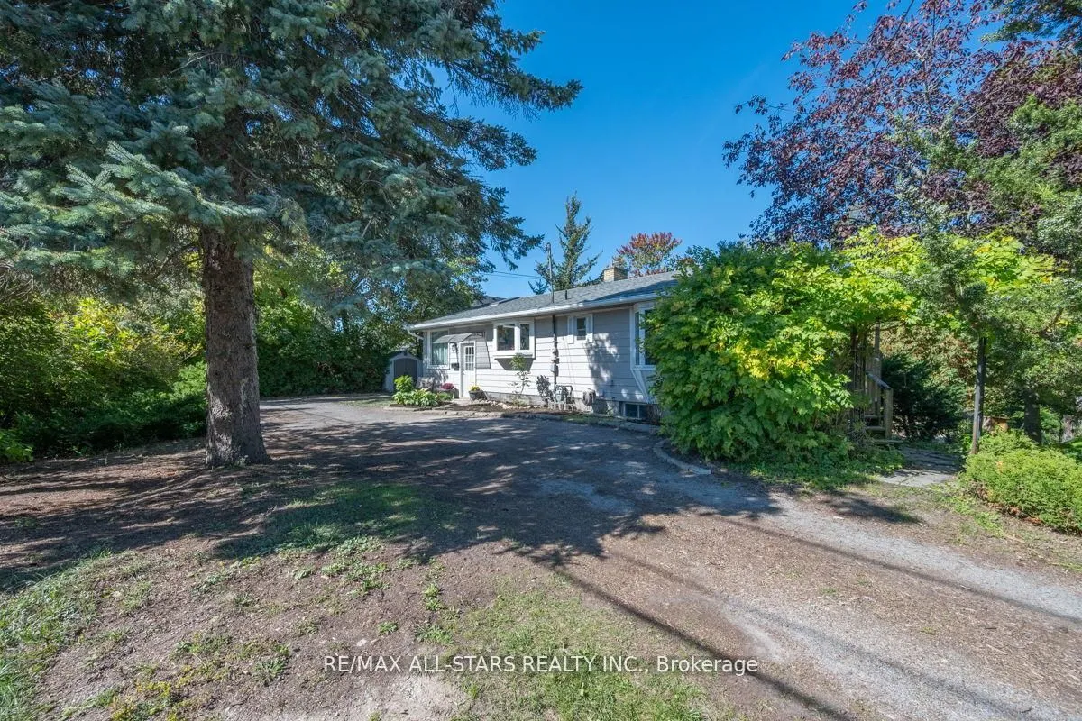 40 Riverglen Drive