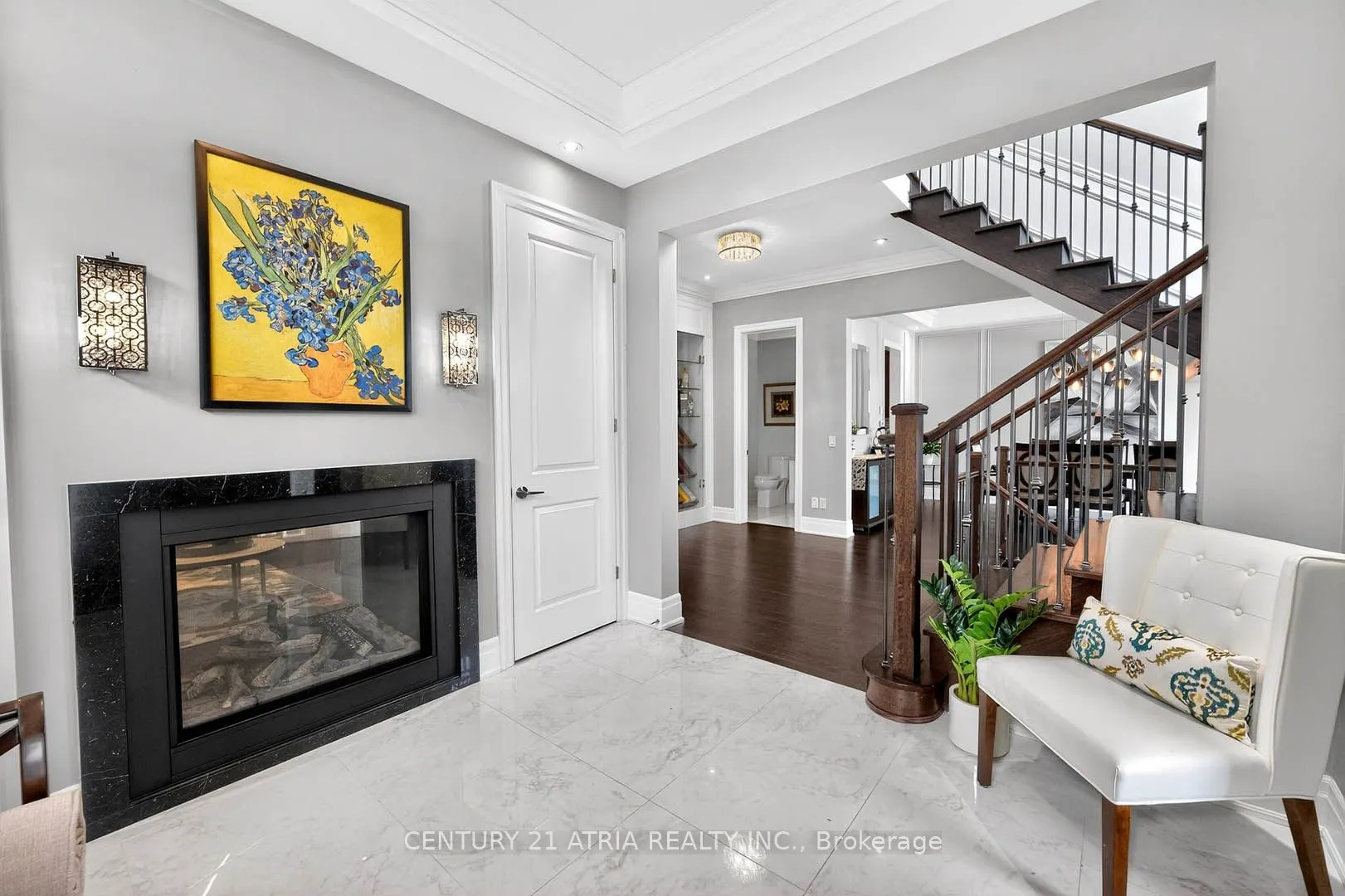 122 Burns Boulevard