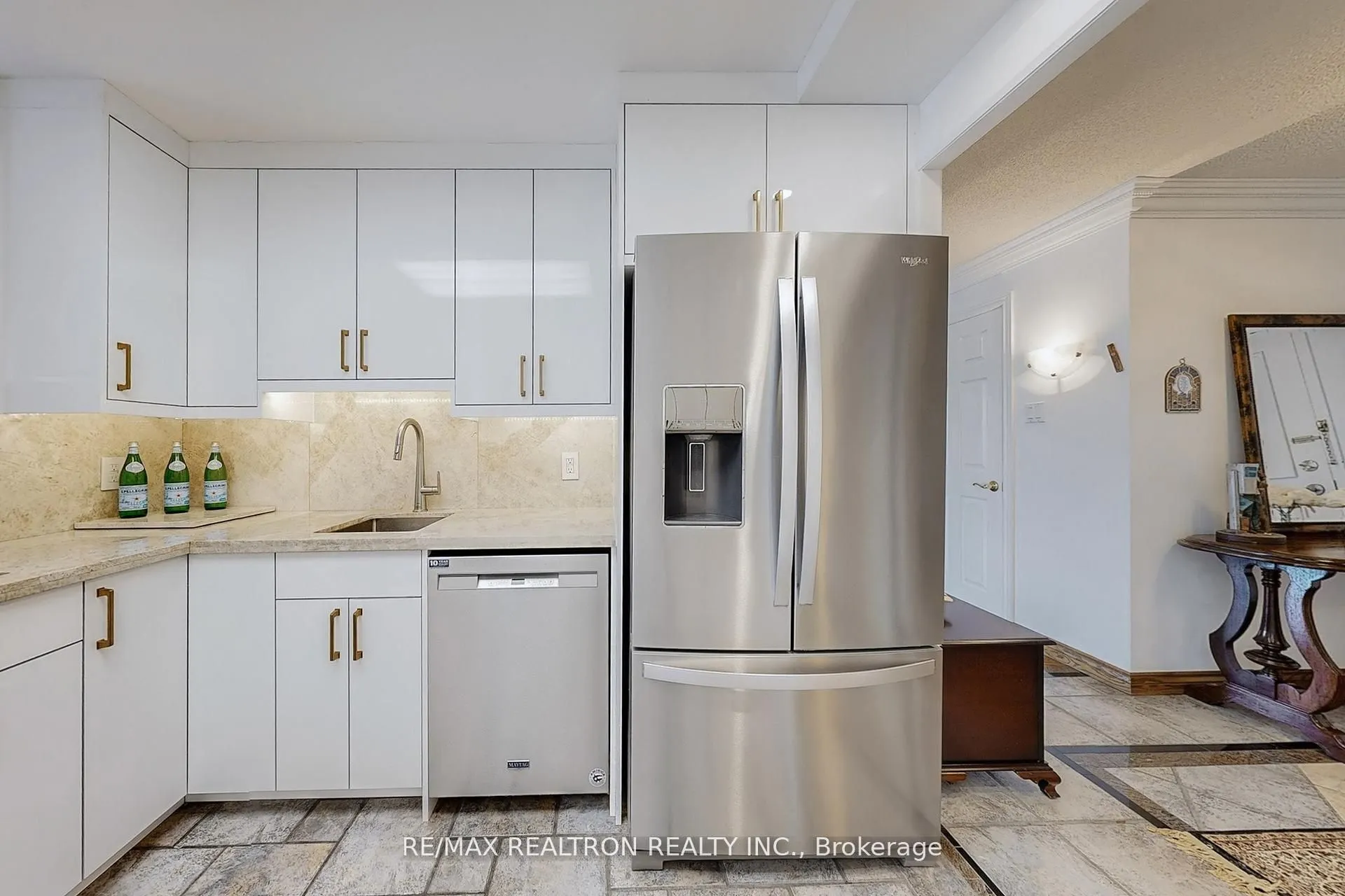 7300 Yonge Street #311