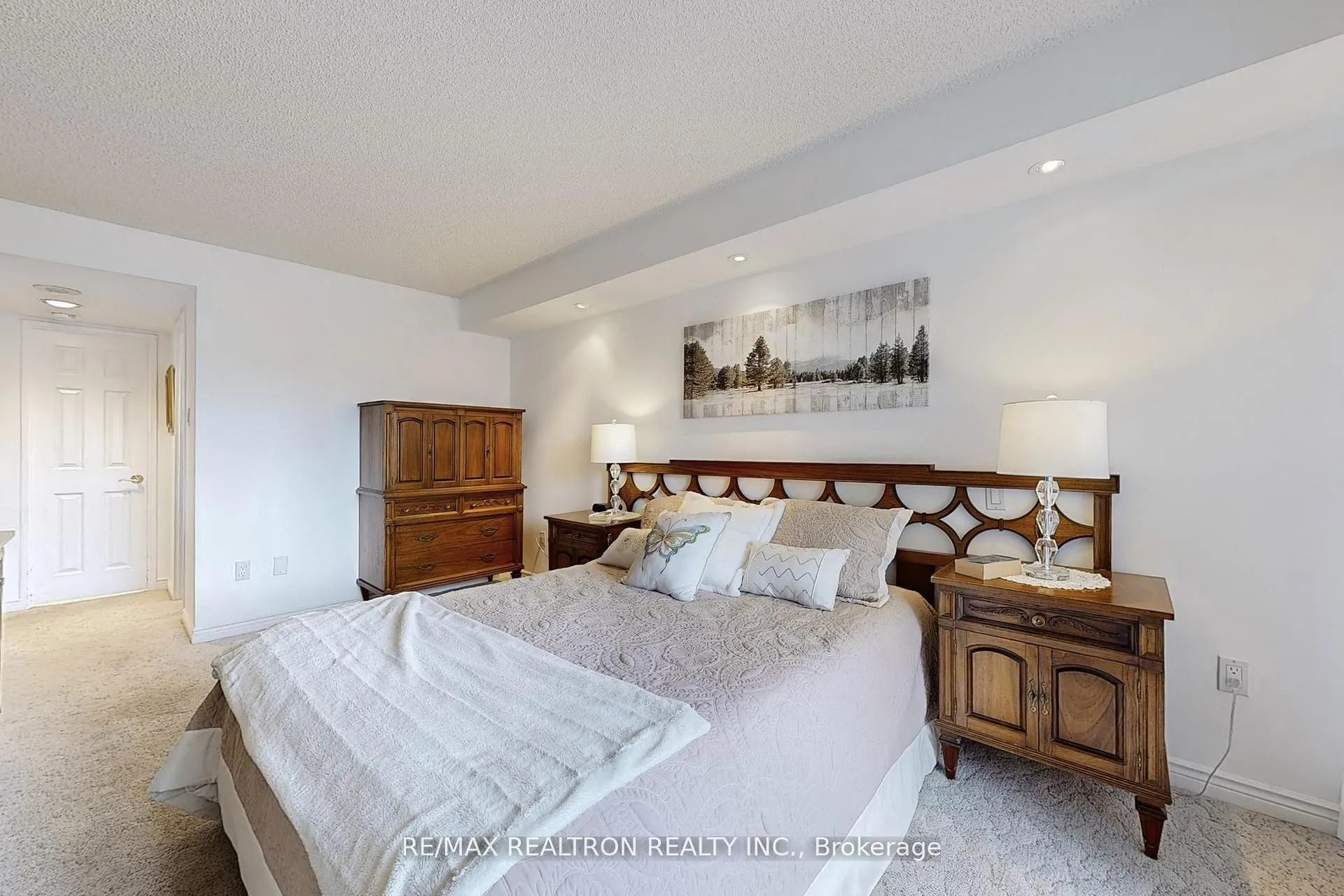 7300 Yonge Street #311