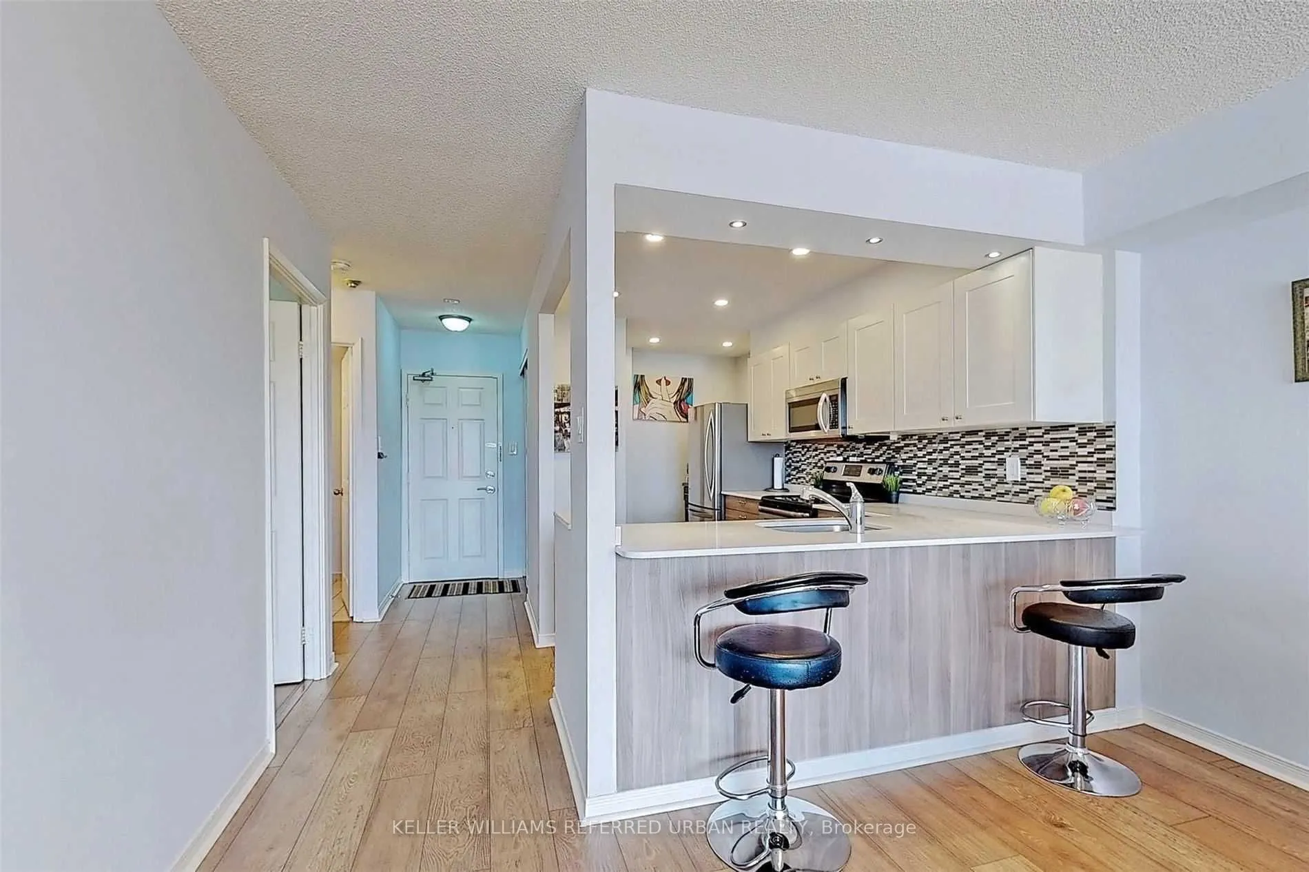 309 Major Mackenzie Drive E #420