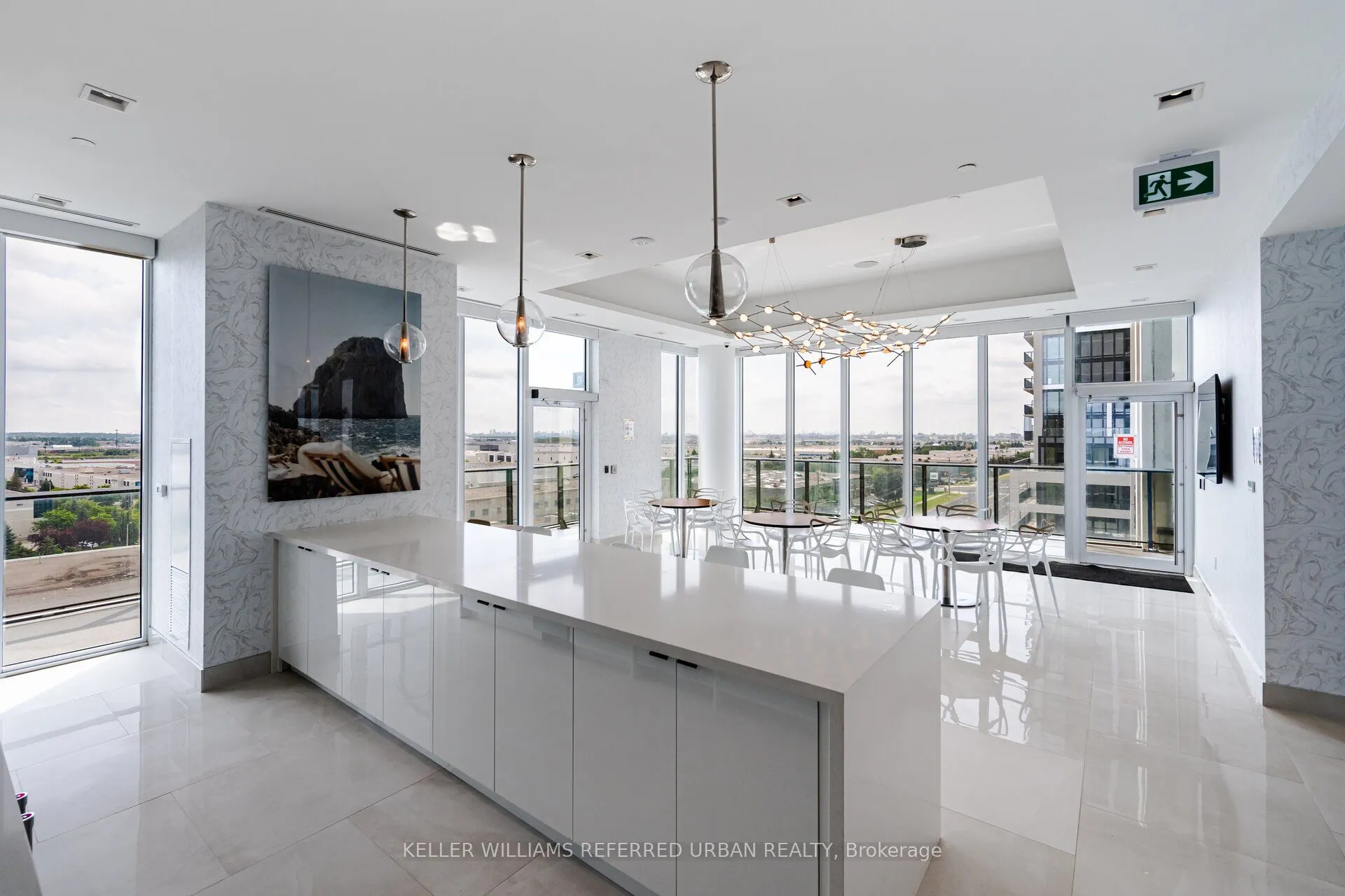9000 Jane Street #1115