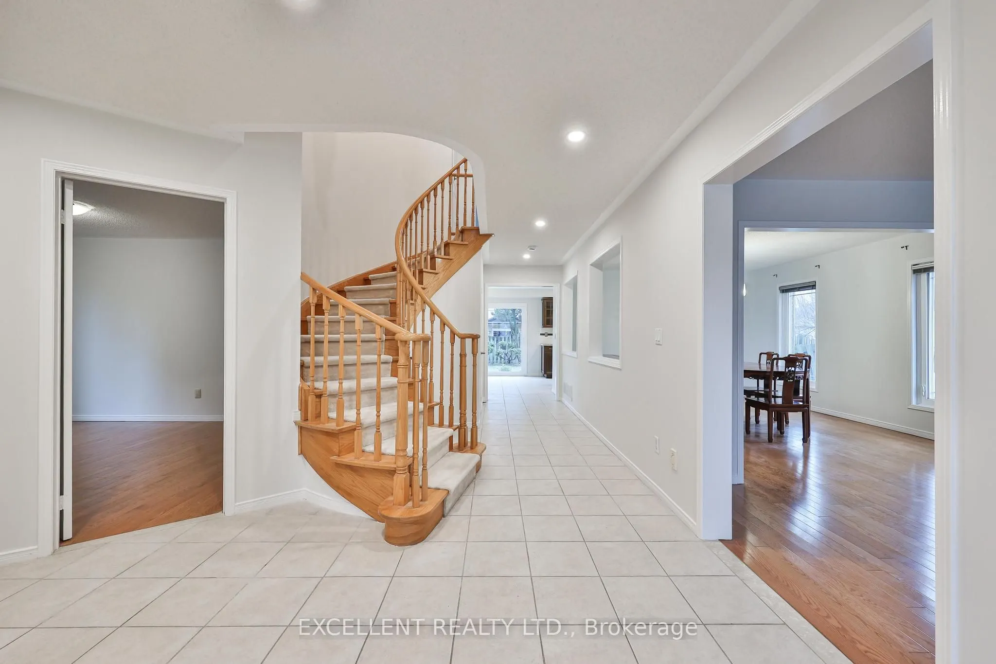 17 Charrington Crescent