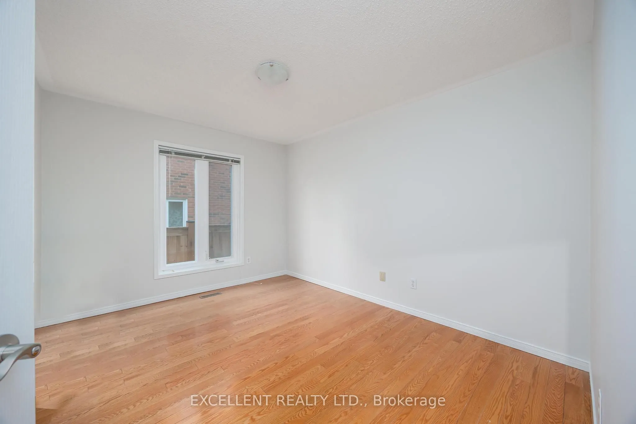 17 Charrington Crescent