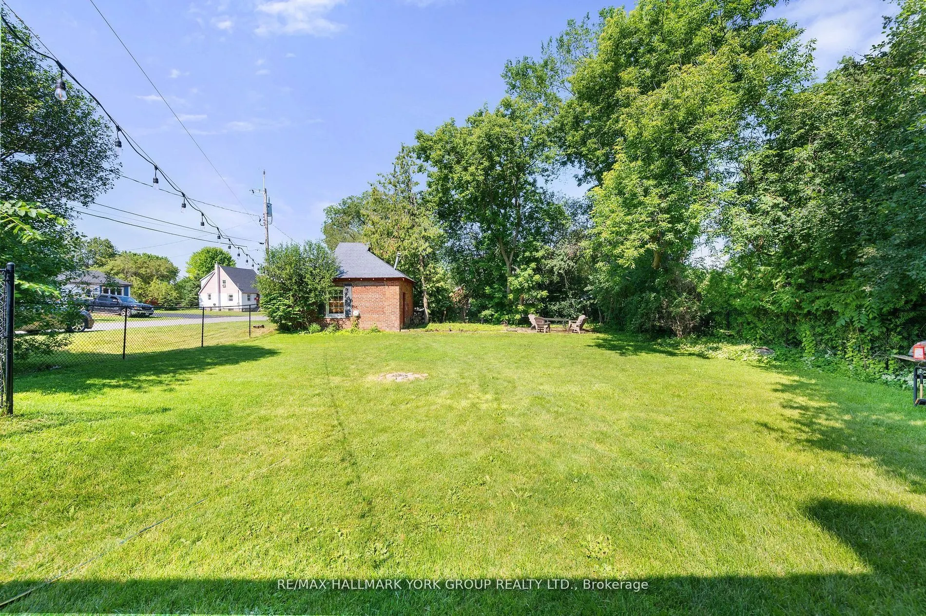 420 Osborne Street #Lower