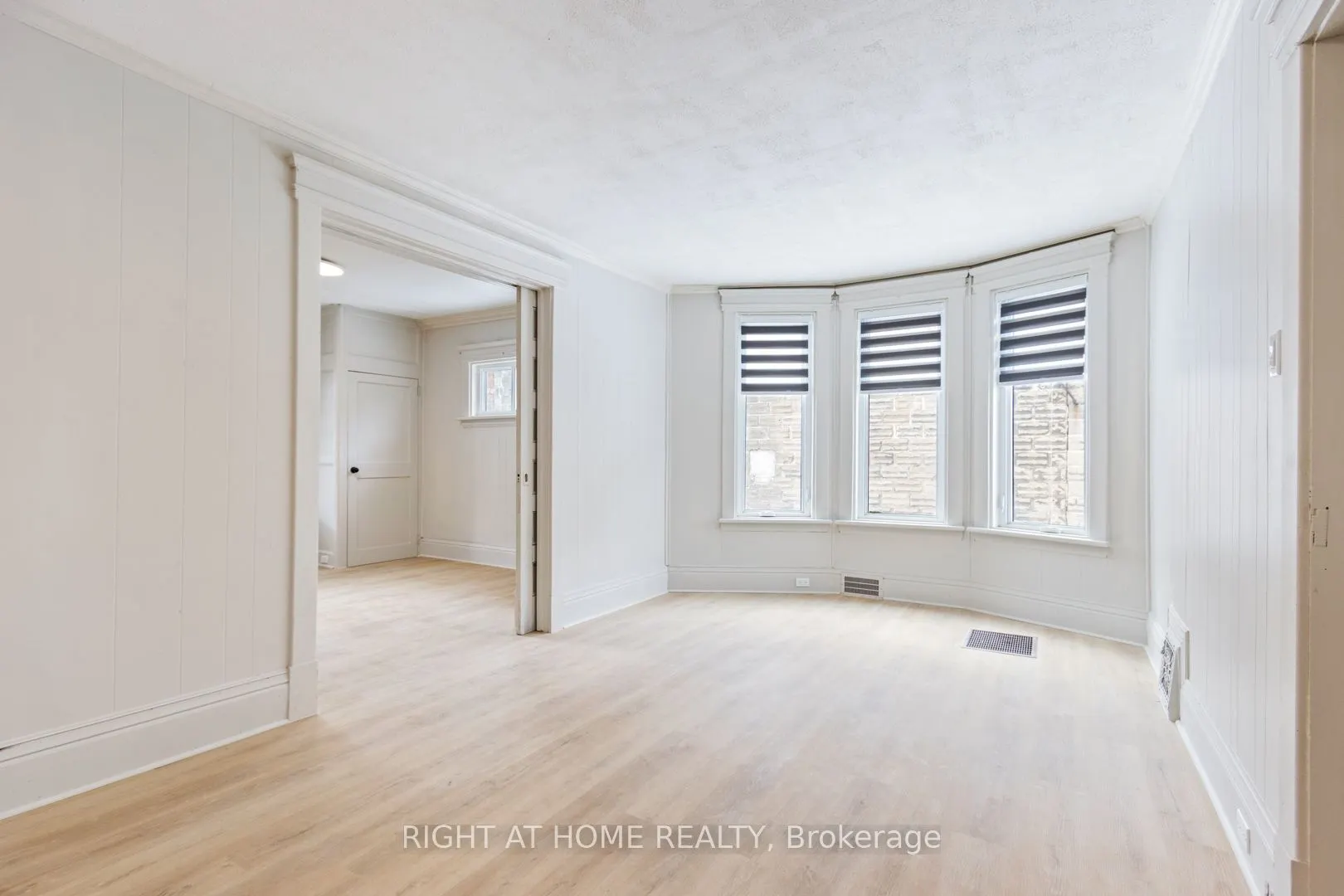 443 Ontario Street #Main Floor