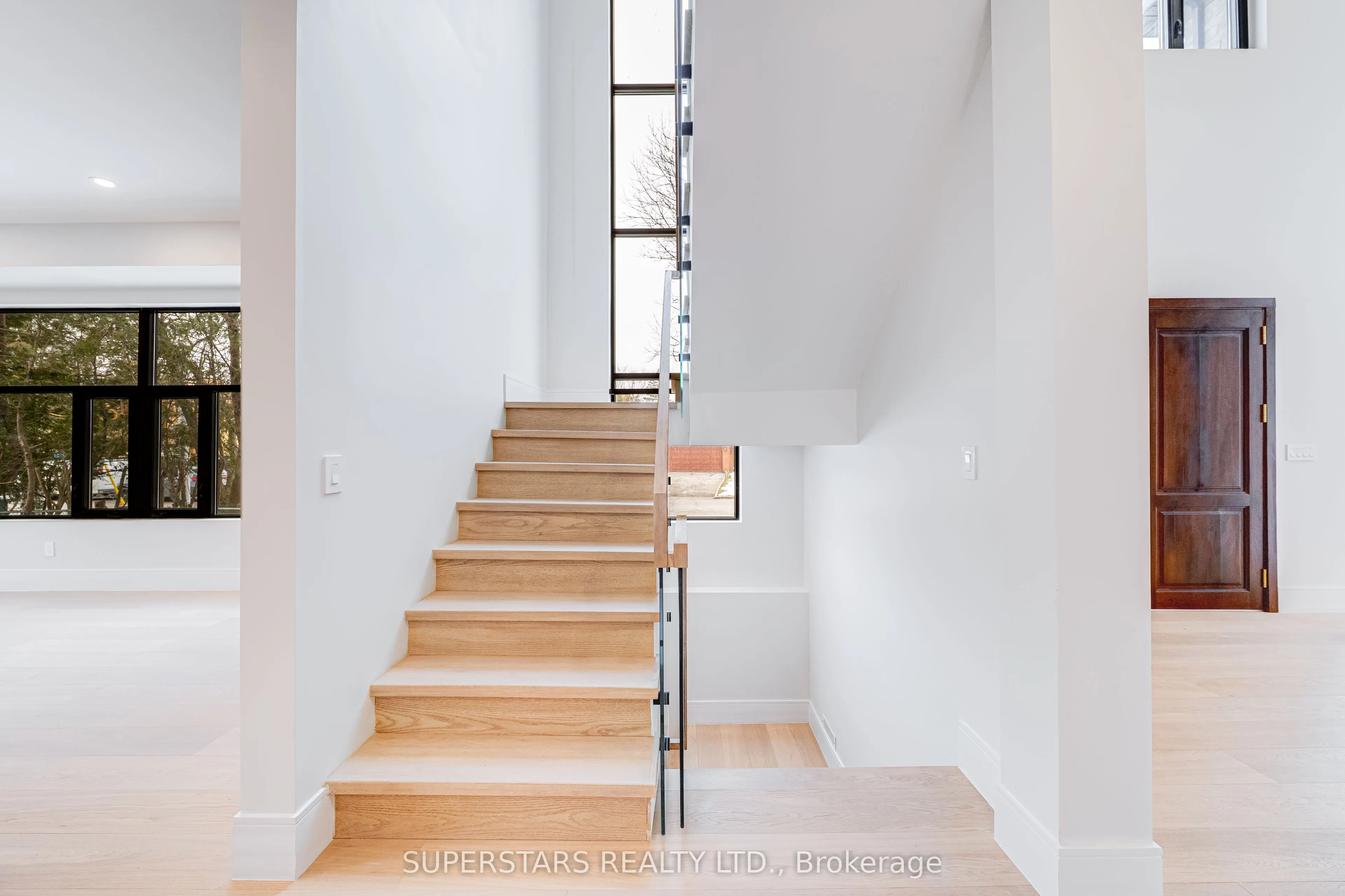 21 Shadbolt Court