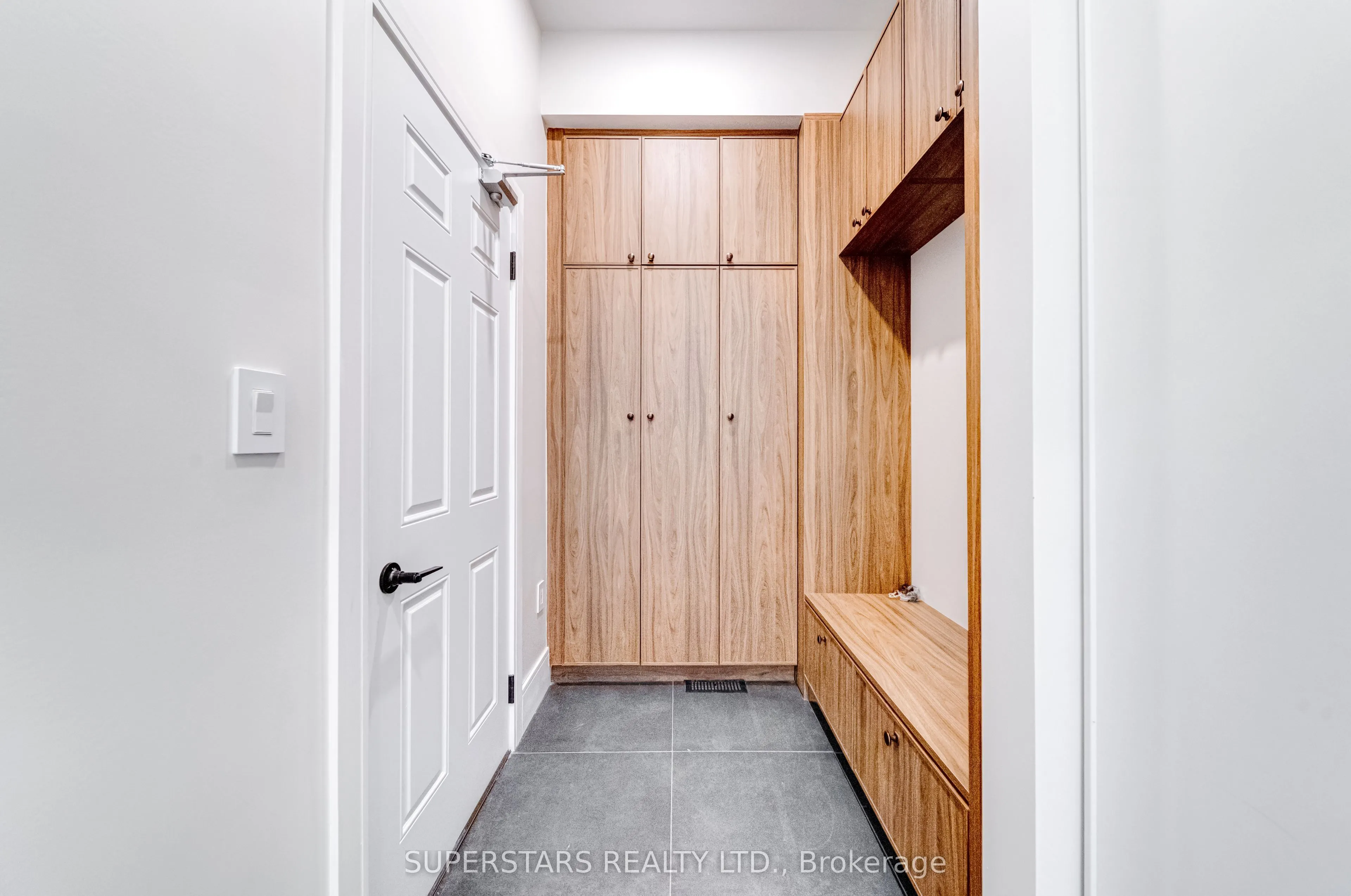 21 Shadbolt Court