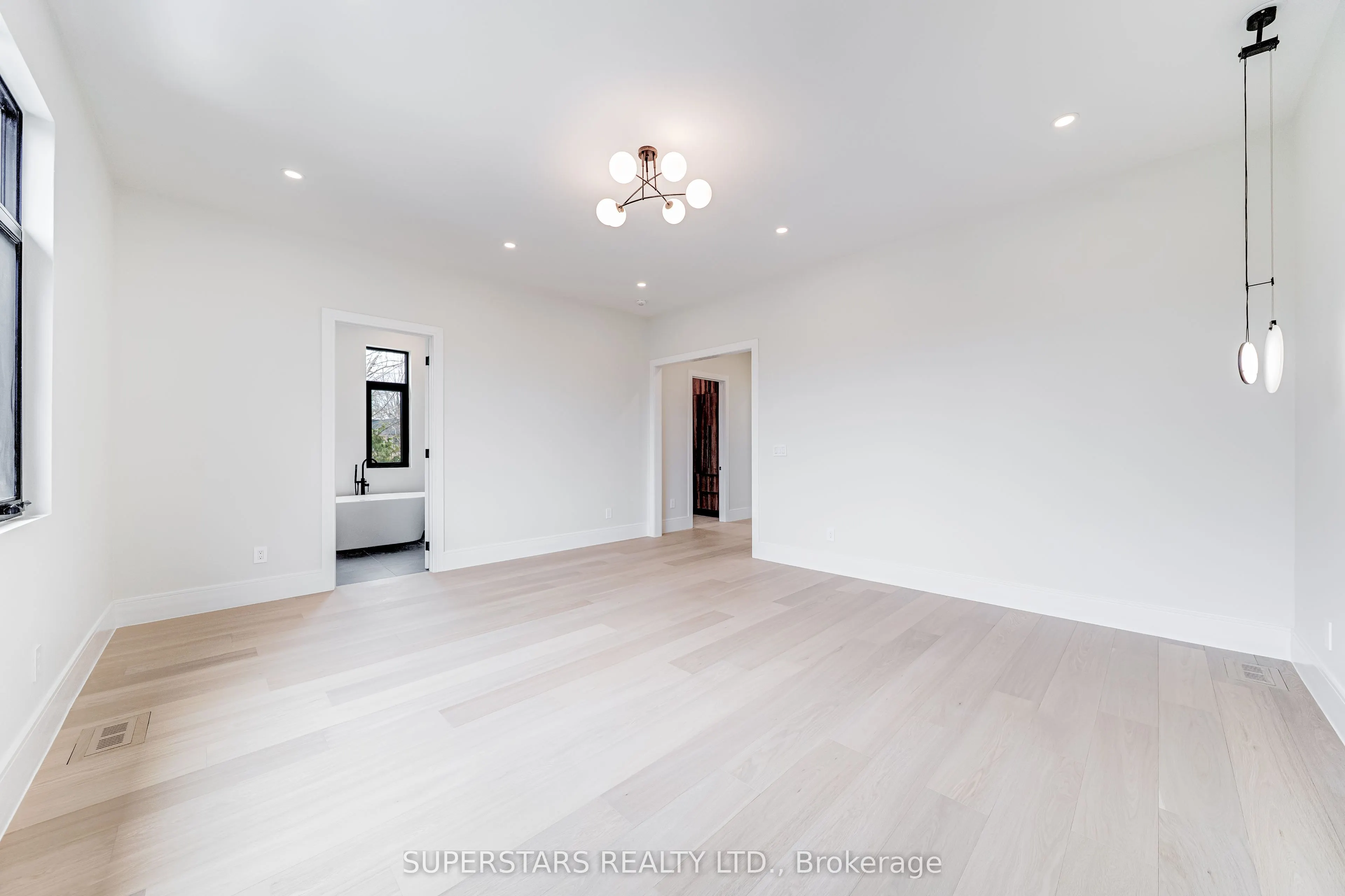 21 Shadbolt Court