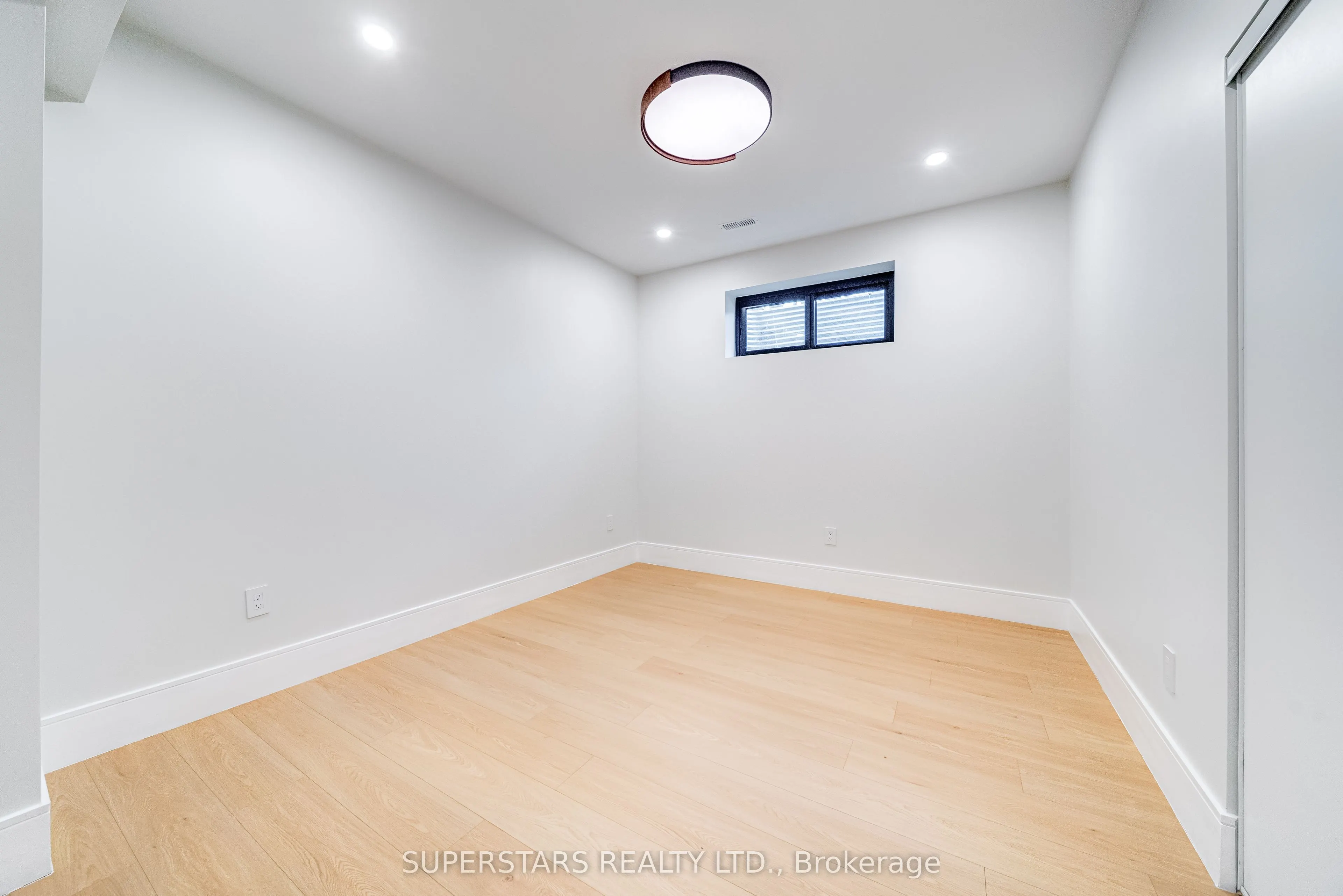 21 Shadbolt Court