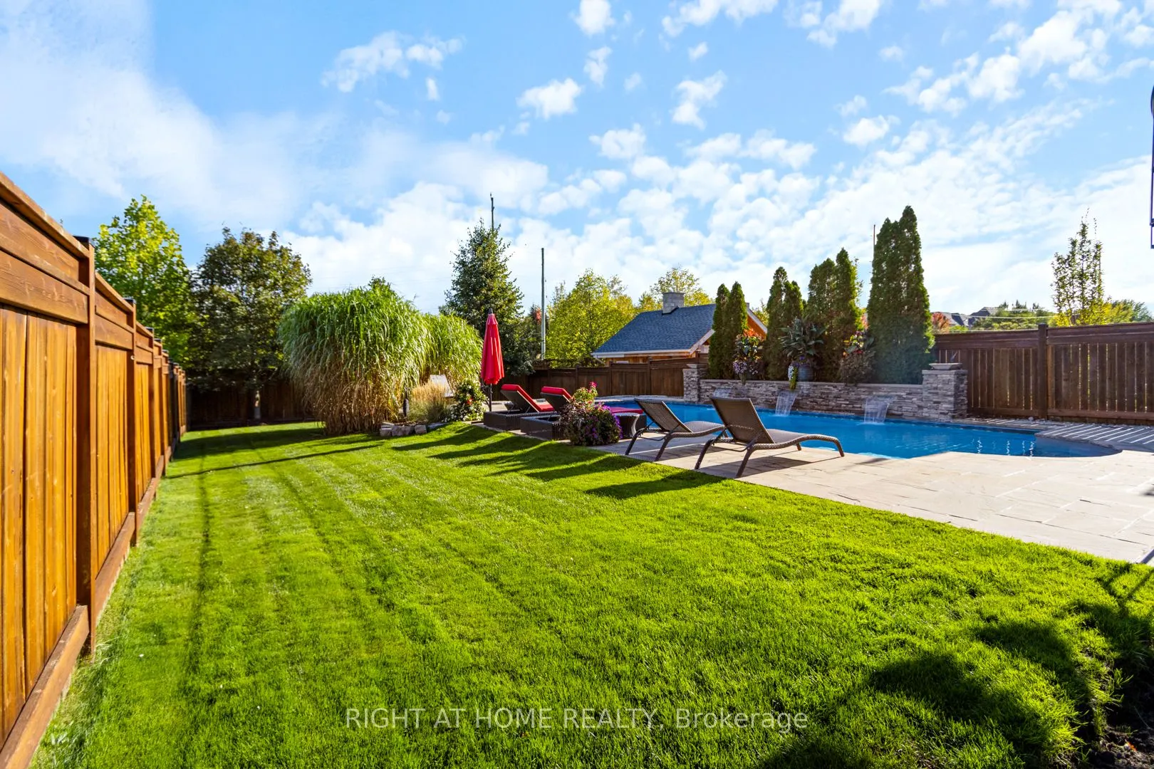 126 Vines Place