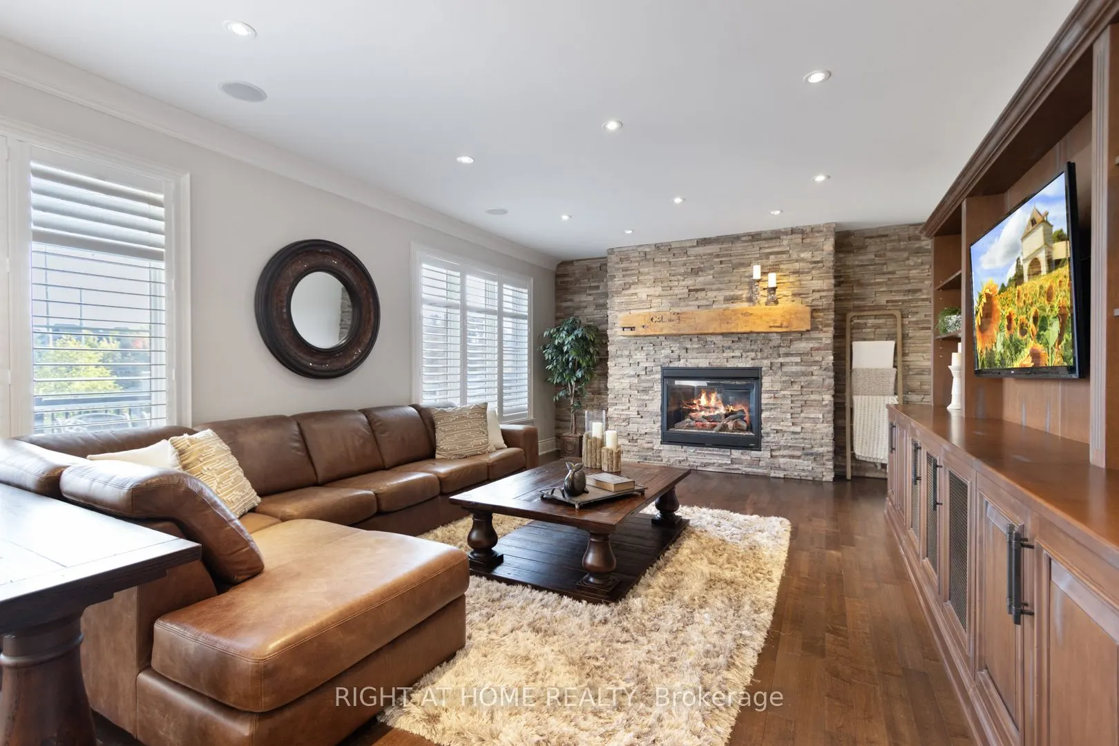 126 Vines Place