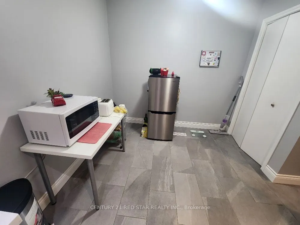 266 Simonston Boulevard #19