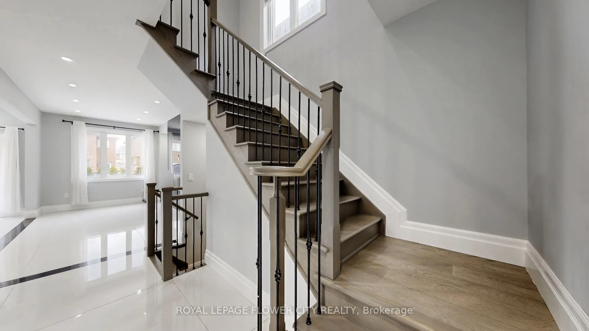 642 Sweetwater Crescent