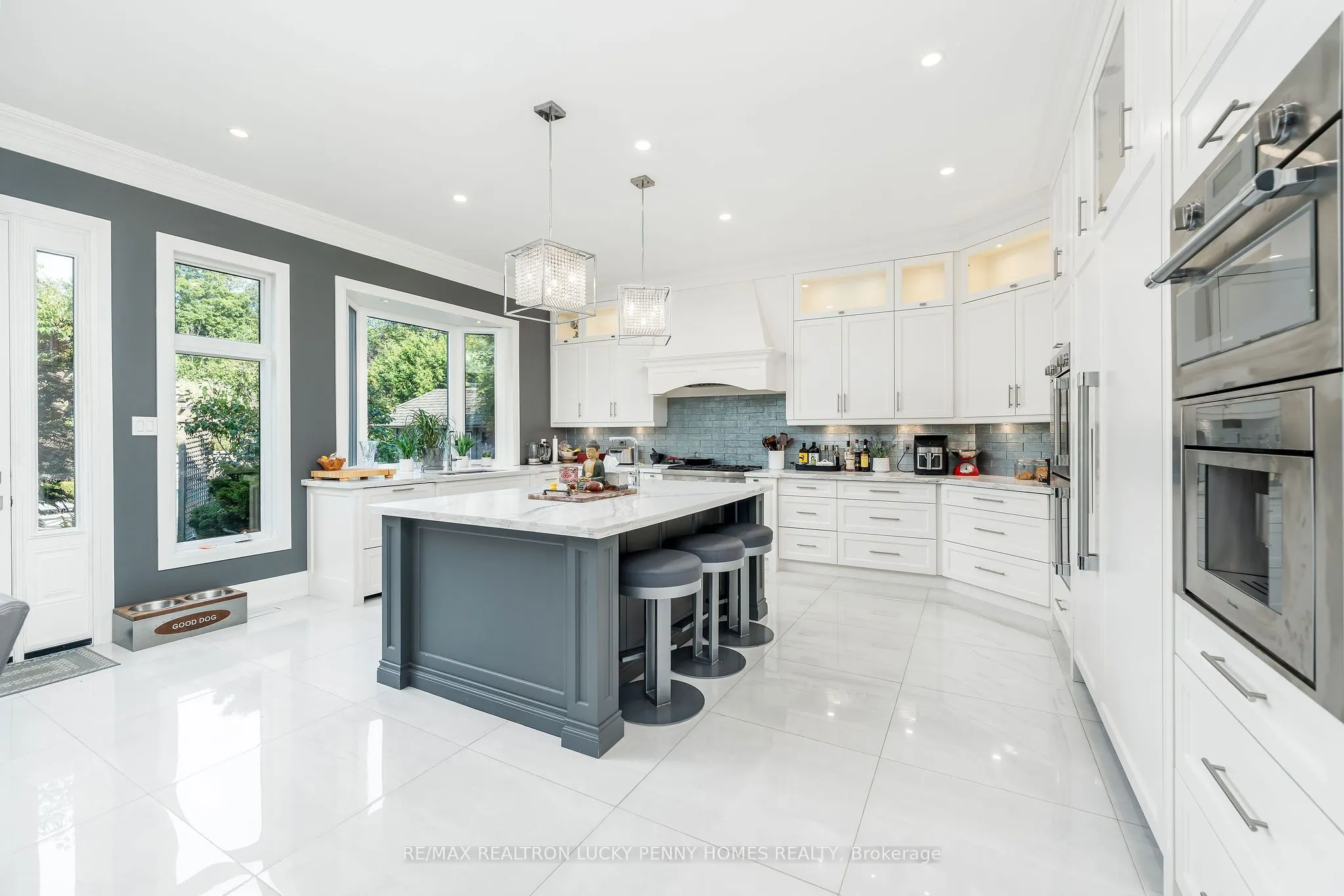 30 Bernadotte Drive