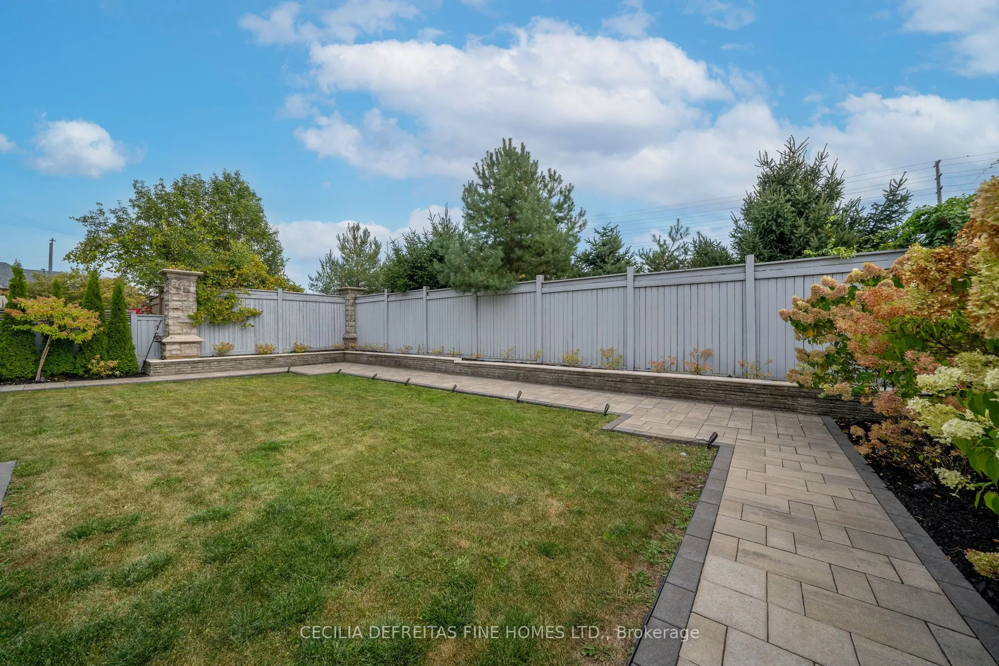 11 Beauvista Court