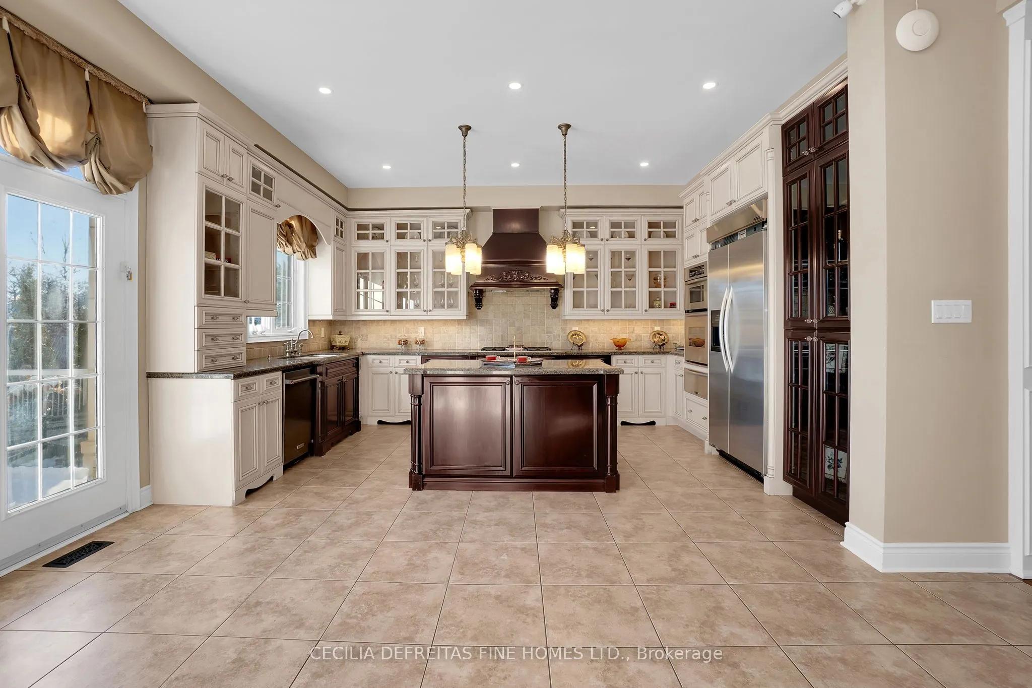 11 Beauvista Court