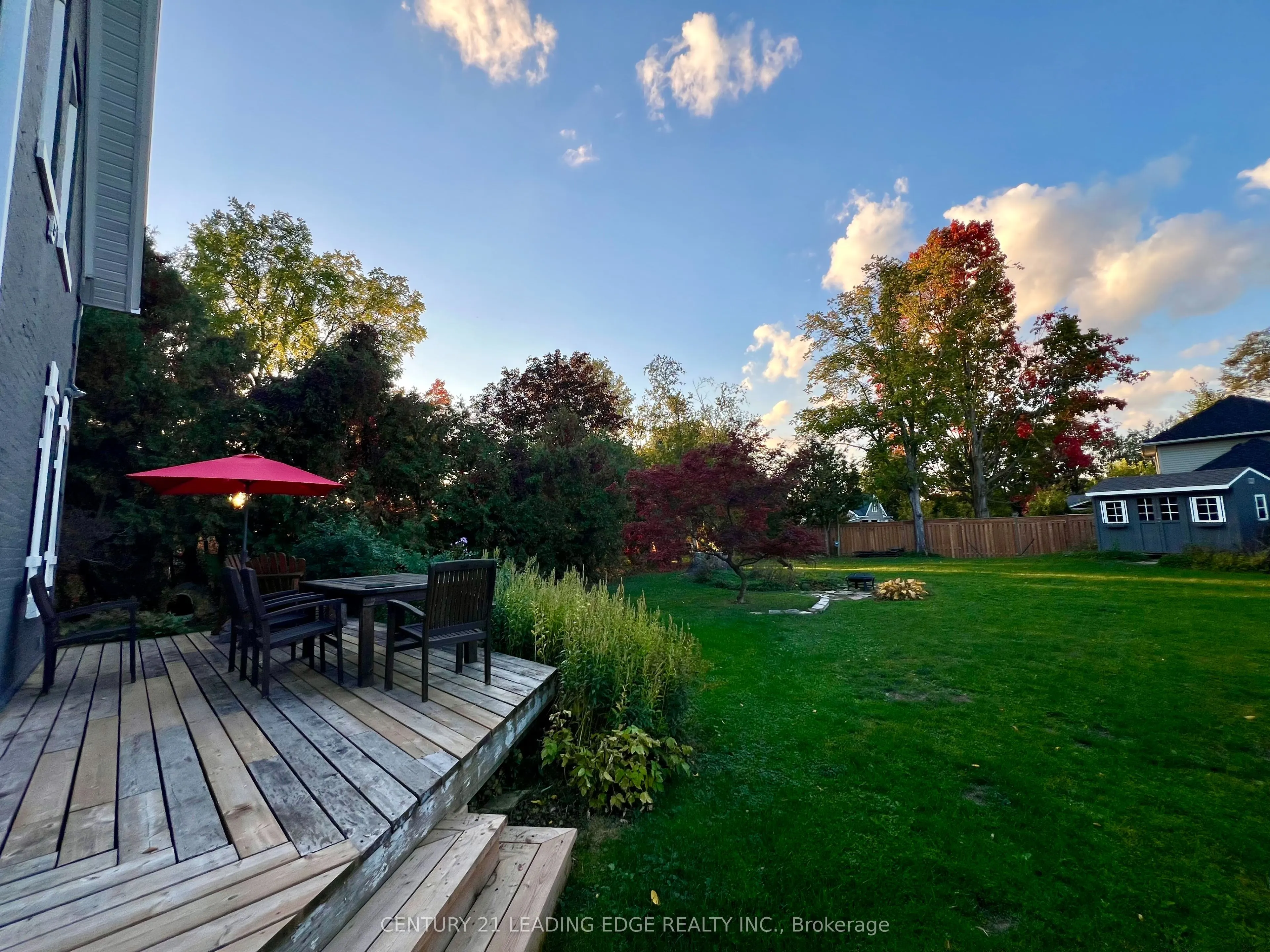 55 Brock Street E
