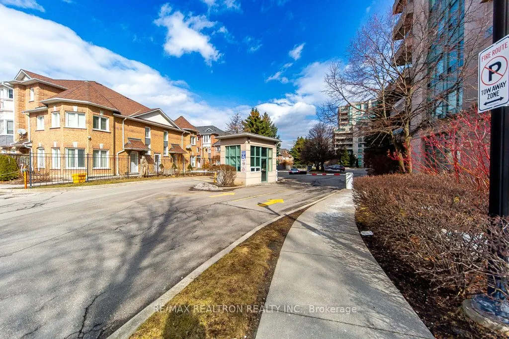 5 Emerald Lane #306