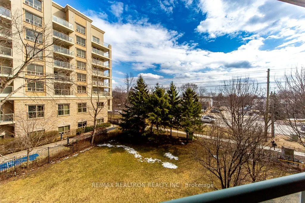 5 Emerald Lane #306