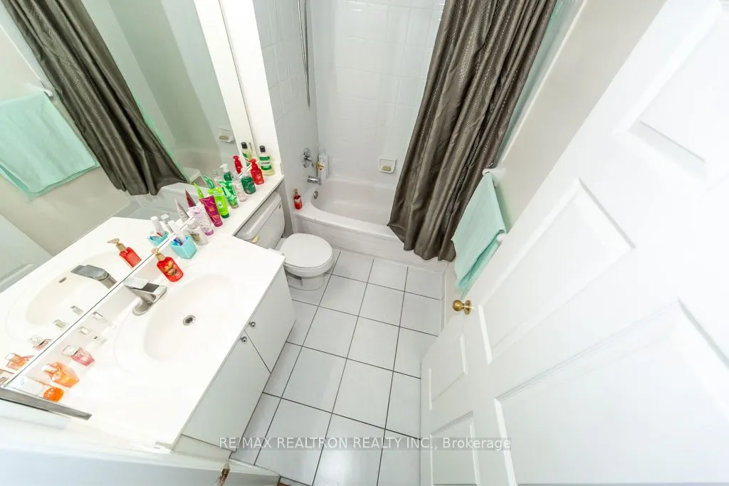 5 Emerald Lane #306