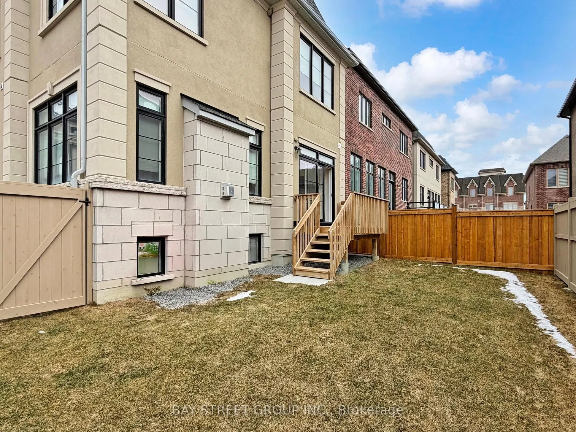 88 Harvey Bunker Crescent