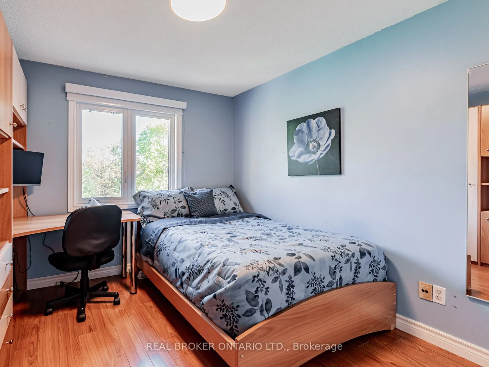 125 Kersey Crescent